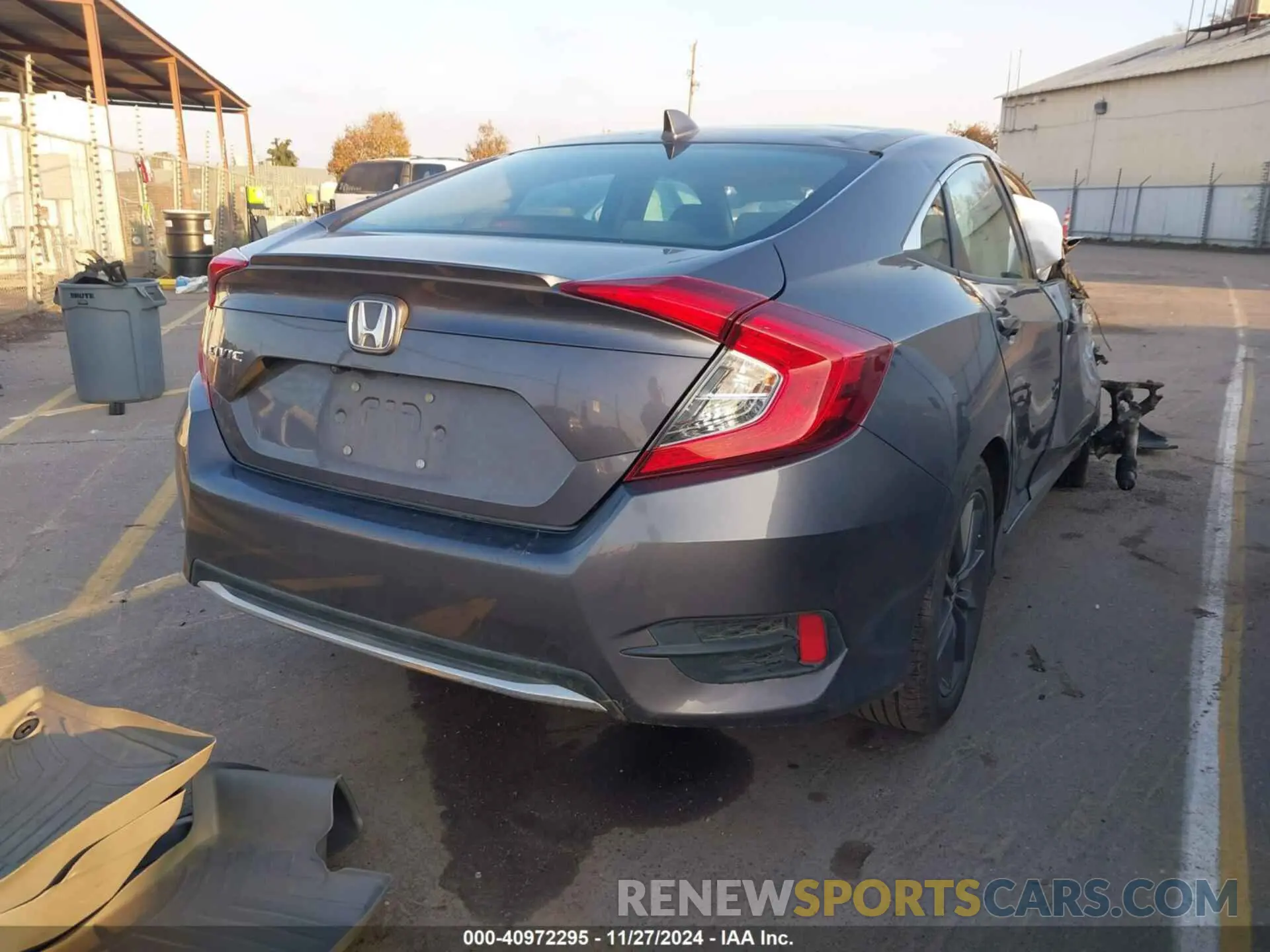 4 Photograph of a damaged car 19XFC1F36KE210640 HONDA CIVIC 2019