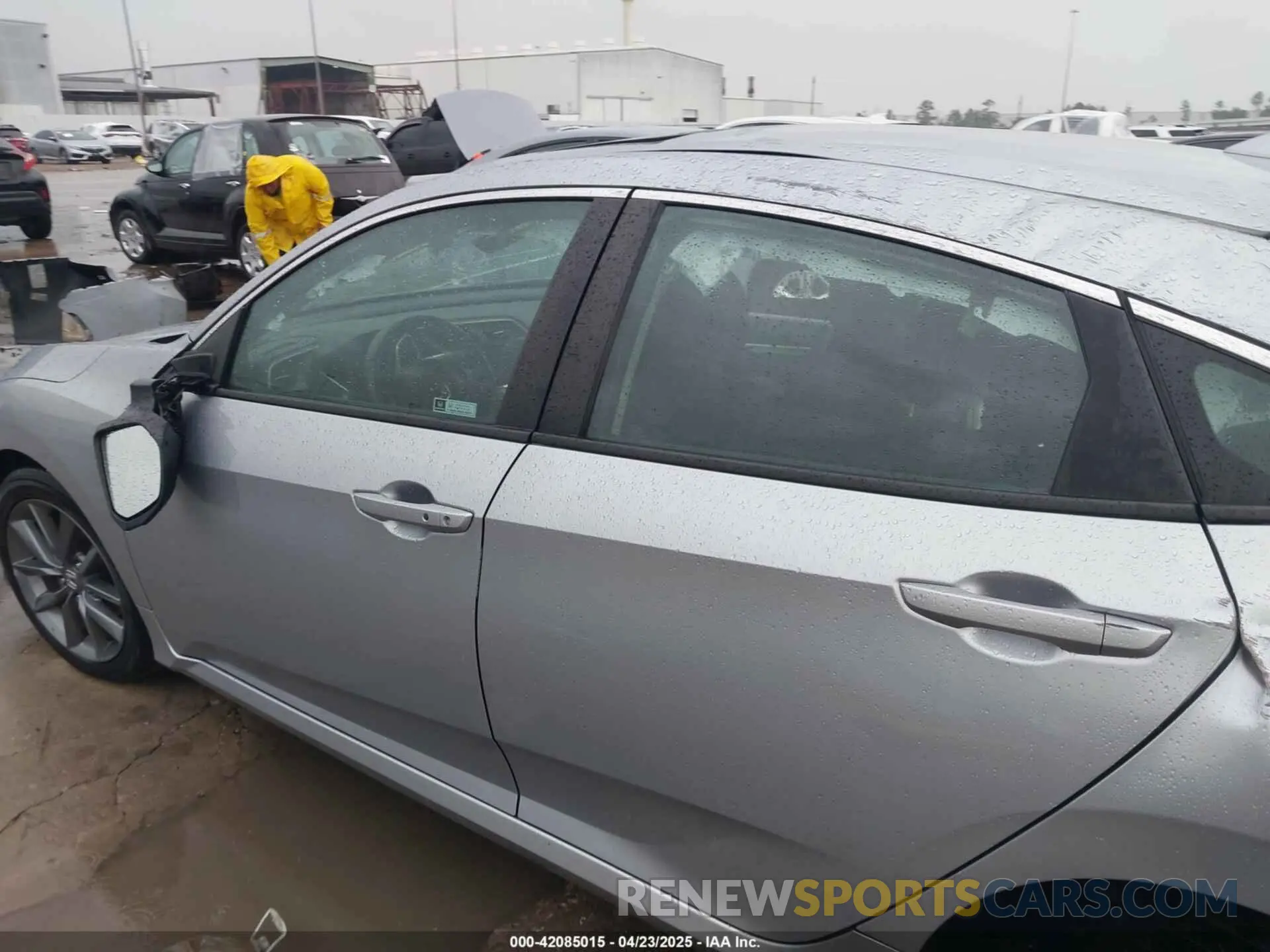 18 Photograph of a damaged car 19XFC1F36KE210718 HONDA CIVIC 2019