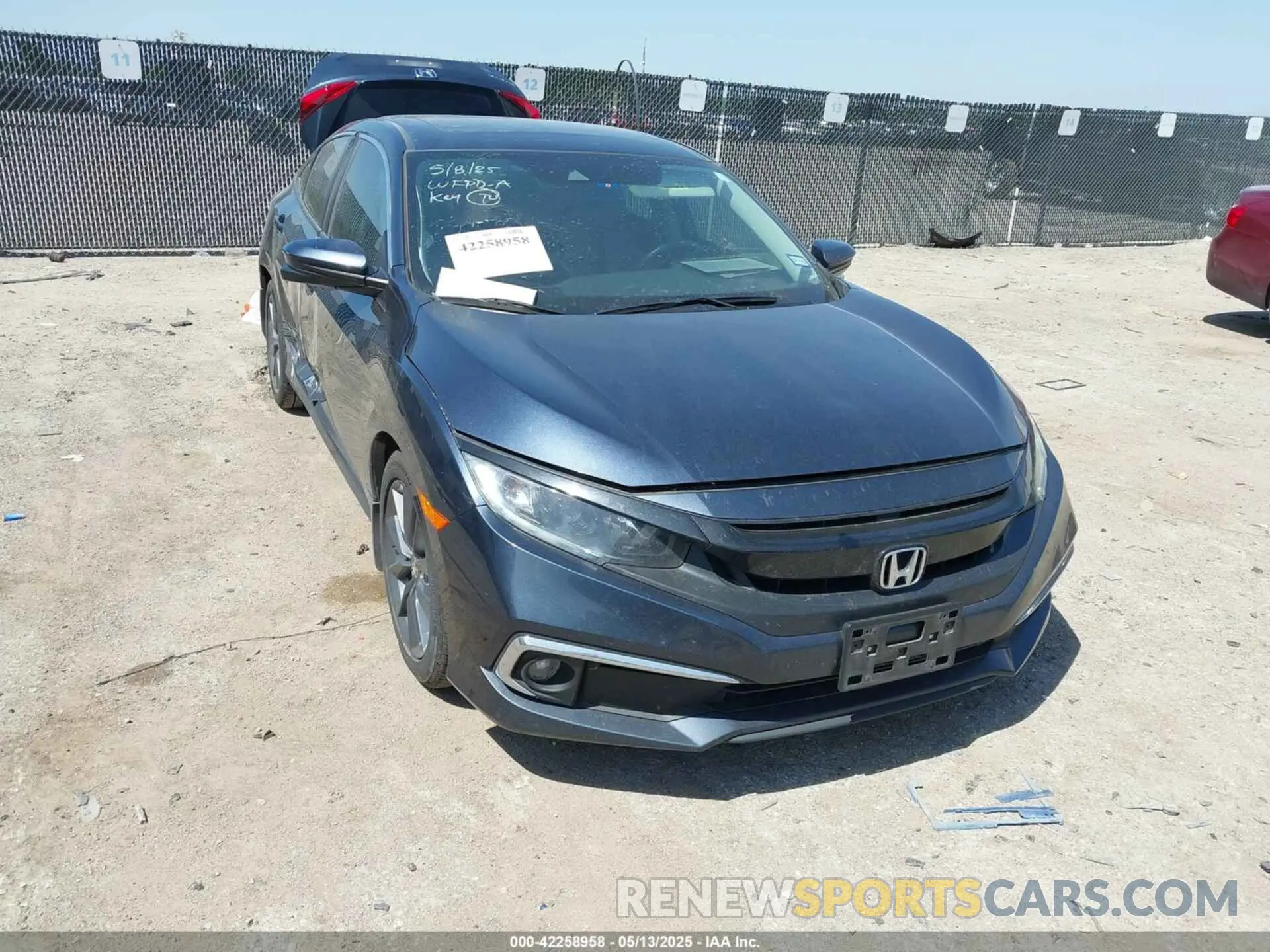 1 Photograph of a damaged car 19XFC1F37KE001388 HONDA CIVIC 2019