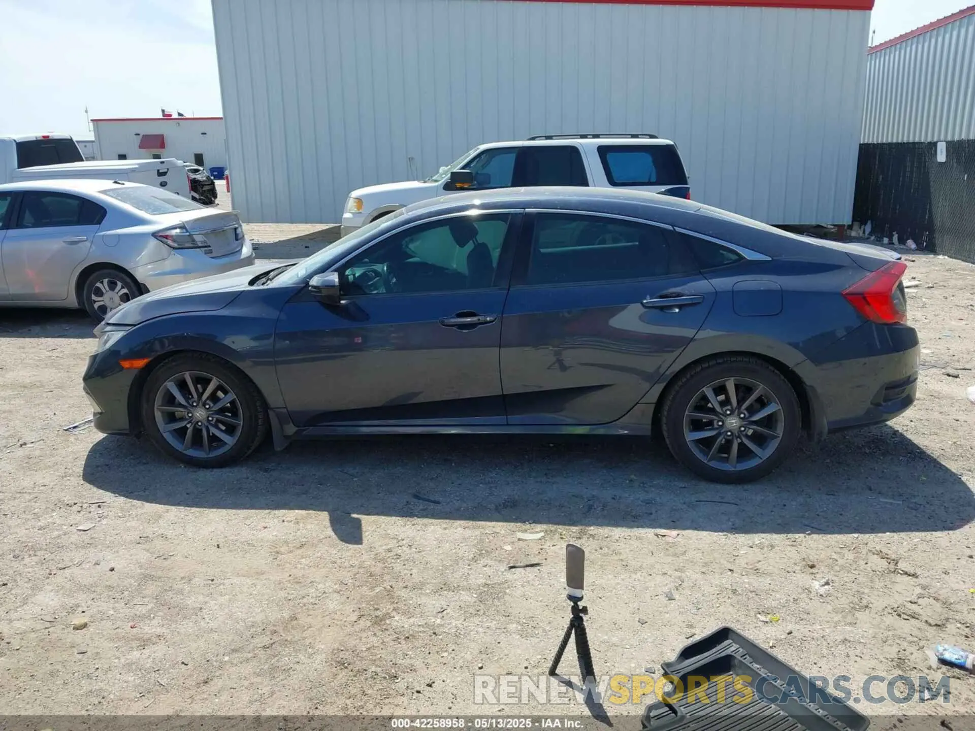 14 Photograph of a damaged car 19XFC1F37KE001388 HONDA CIVIC 2019