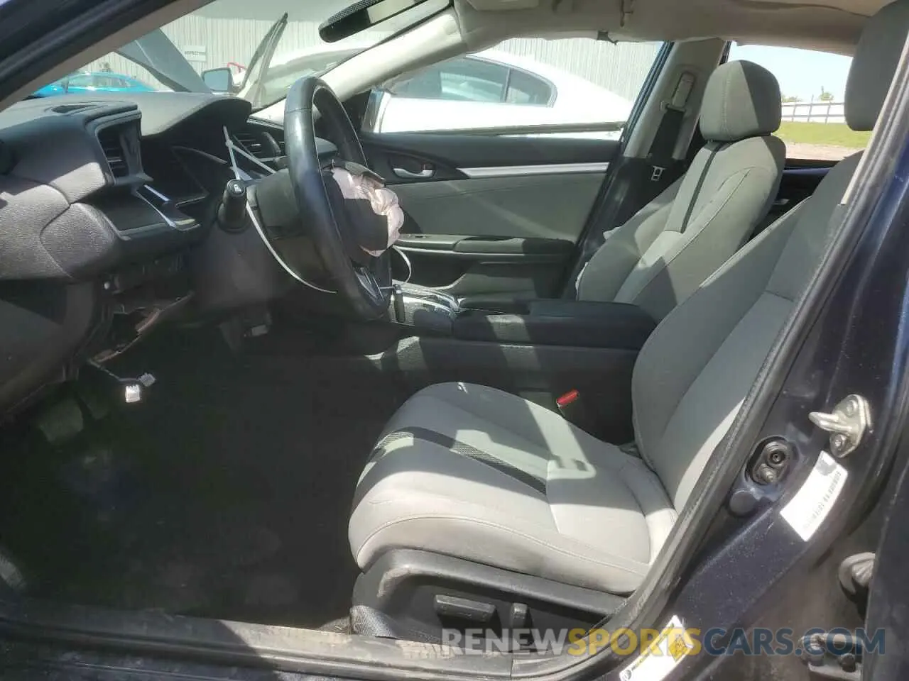 7 Photograph of a damaged car 19XFC1F37KE002735 HONDA CIVIC 2019