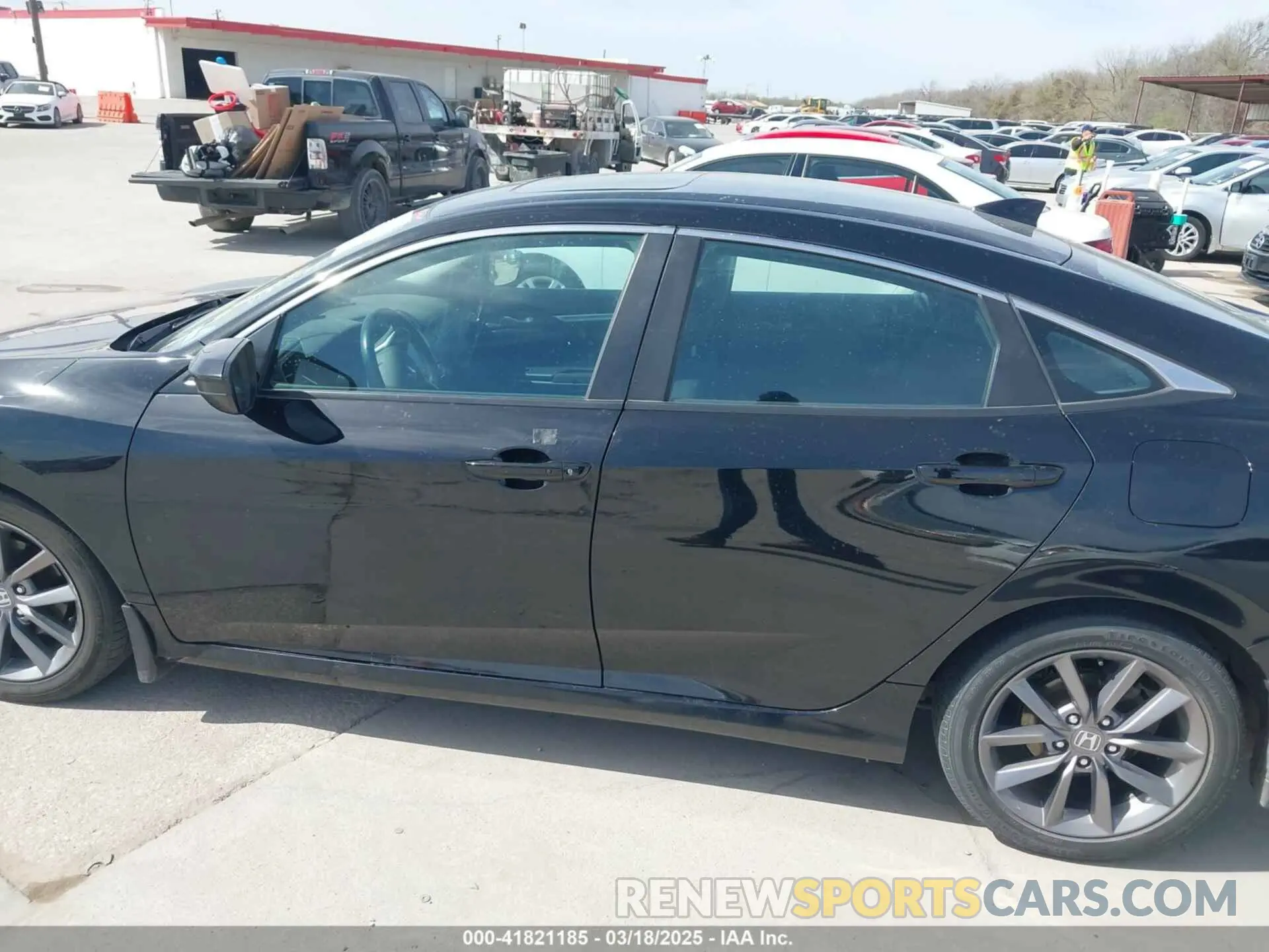 13 Photograph of a damaged car 19XFC1F37KE016313 HONDA CIVIC 2019