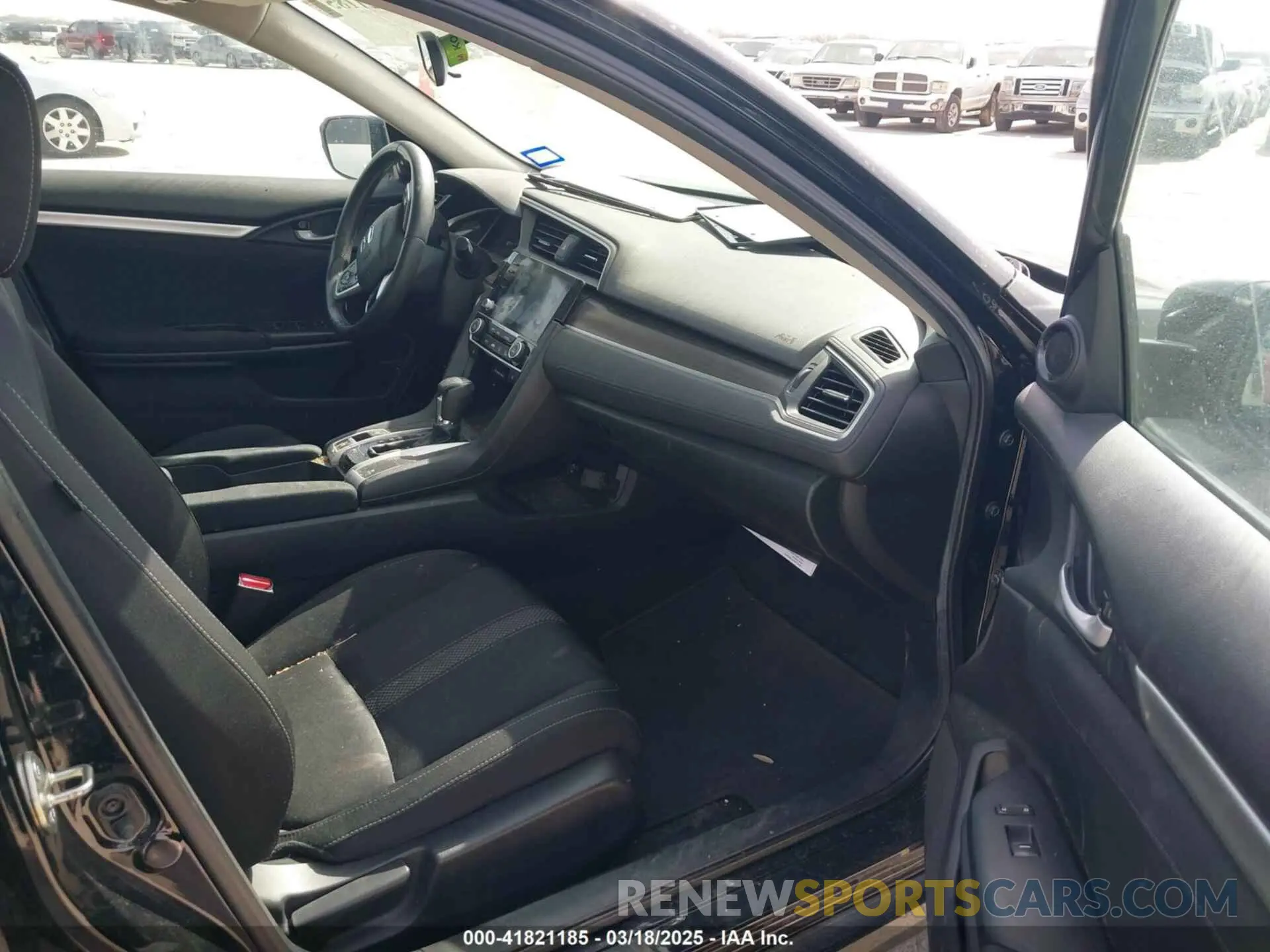 5 Photograph of a damaged car 19XFC1F37KE016313 HONDA CIVIC 2019