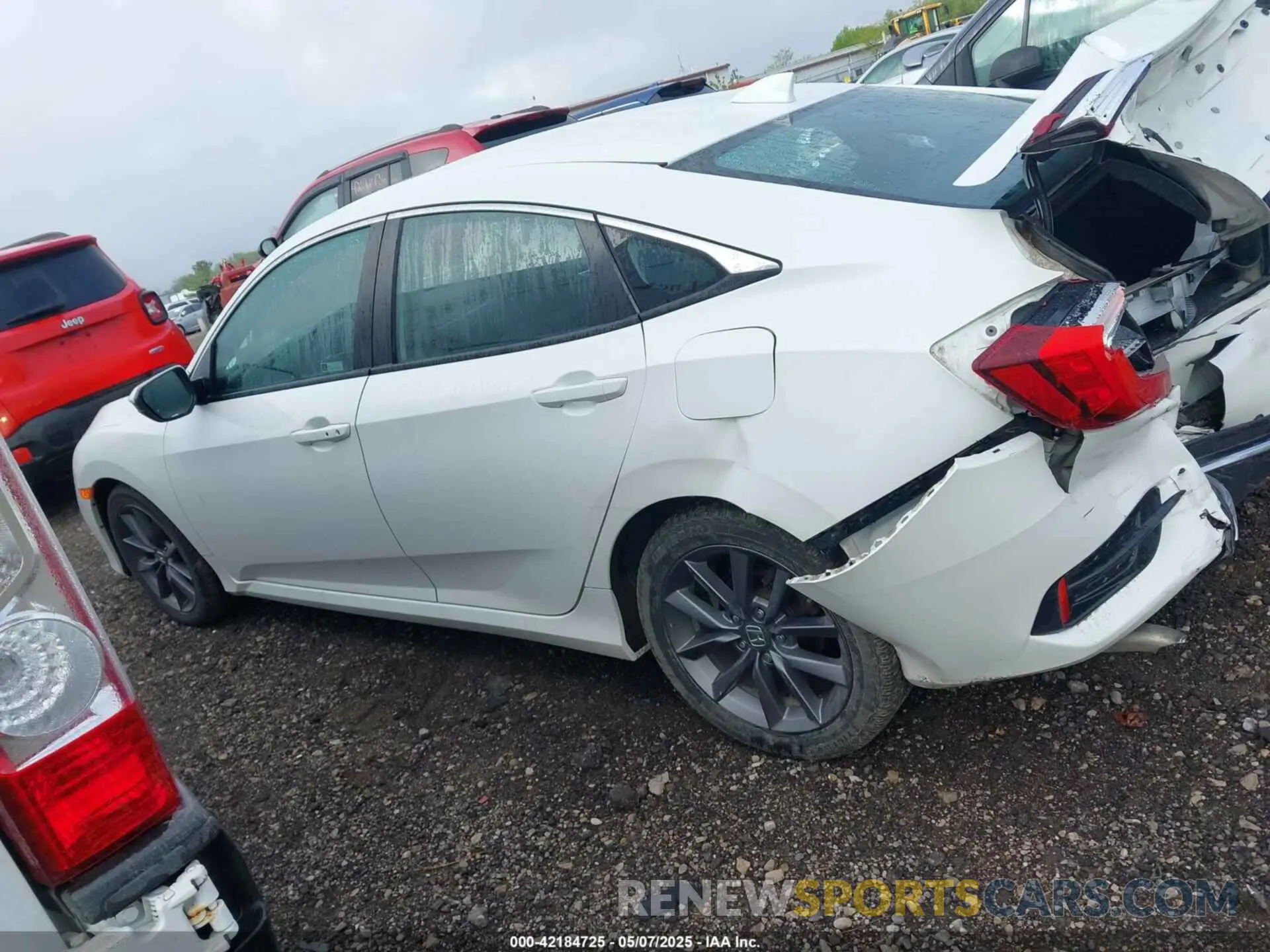 14 Photograph of a damaged car 19XFC1F38KE000637 HONDA CIVIC 2019