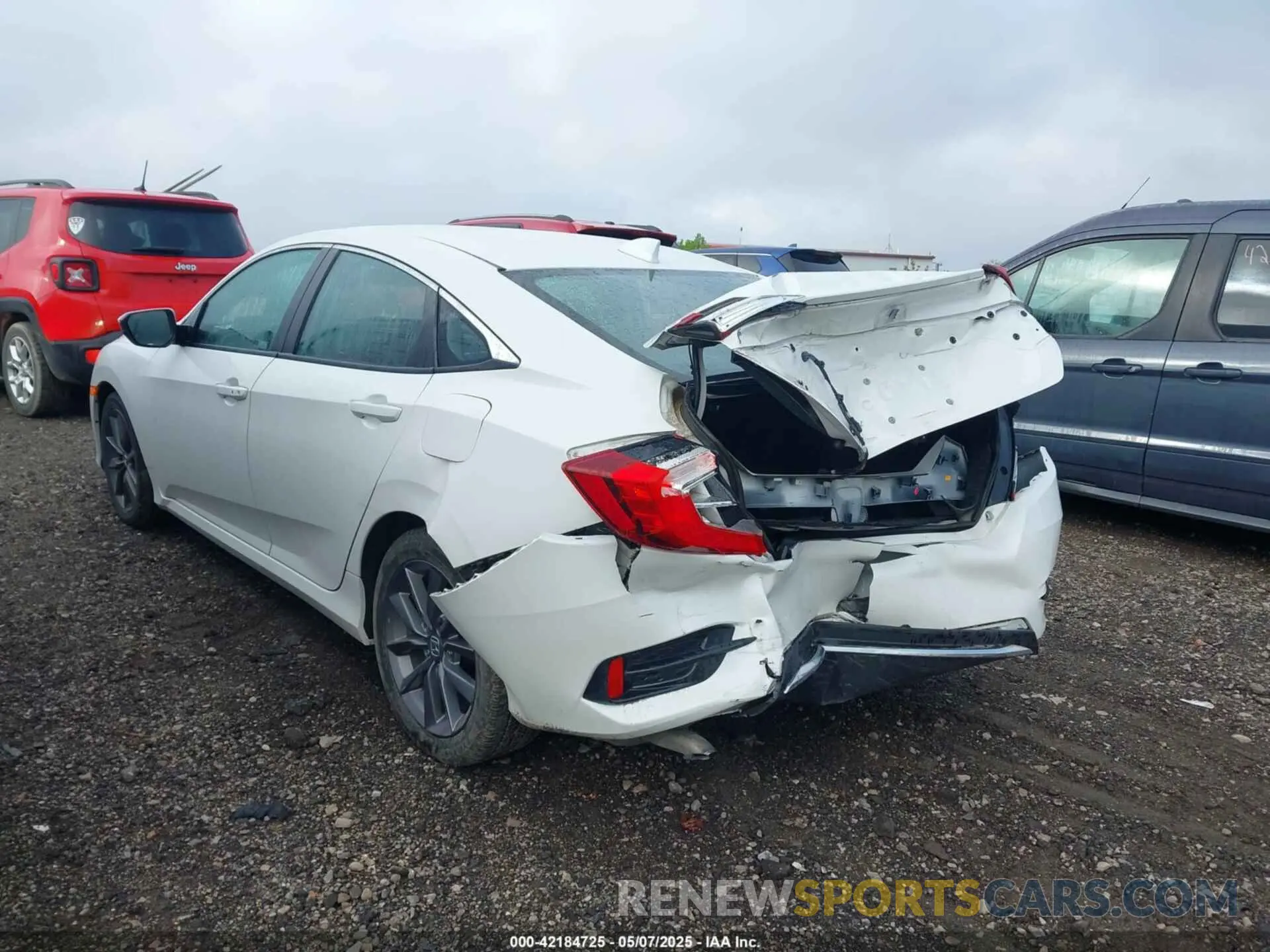 3 Photograph of a damaged car 19XFC1F38KE000637 HONDA CIVIC 2019