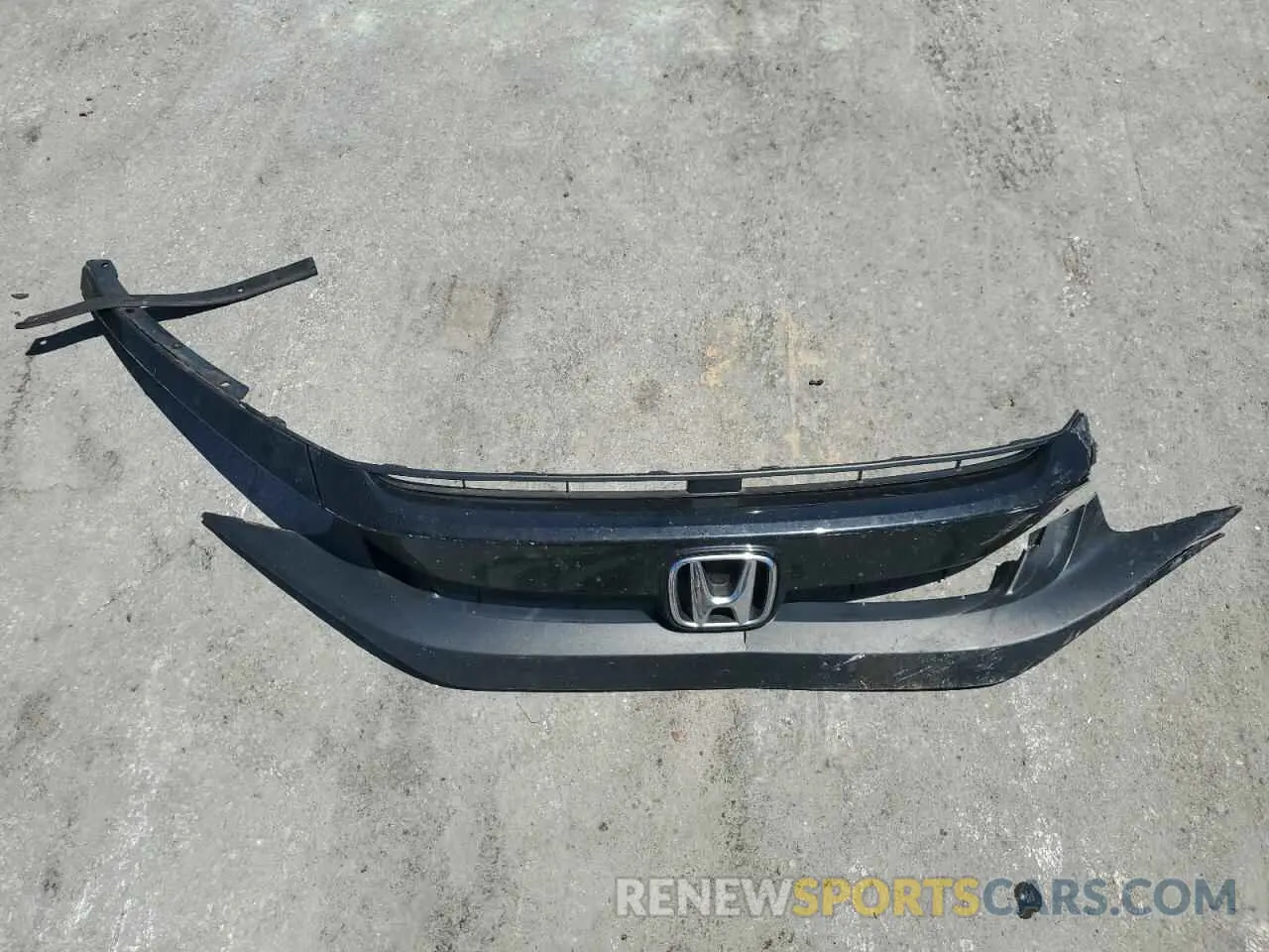 12 Photograph of a damaged car 19XFC1F38KE201535 HONDA CIVIC 2019