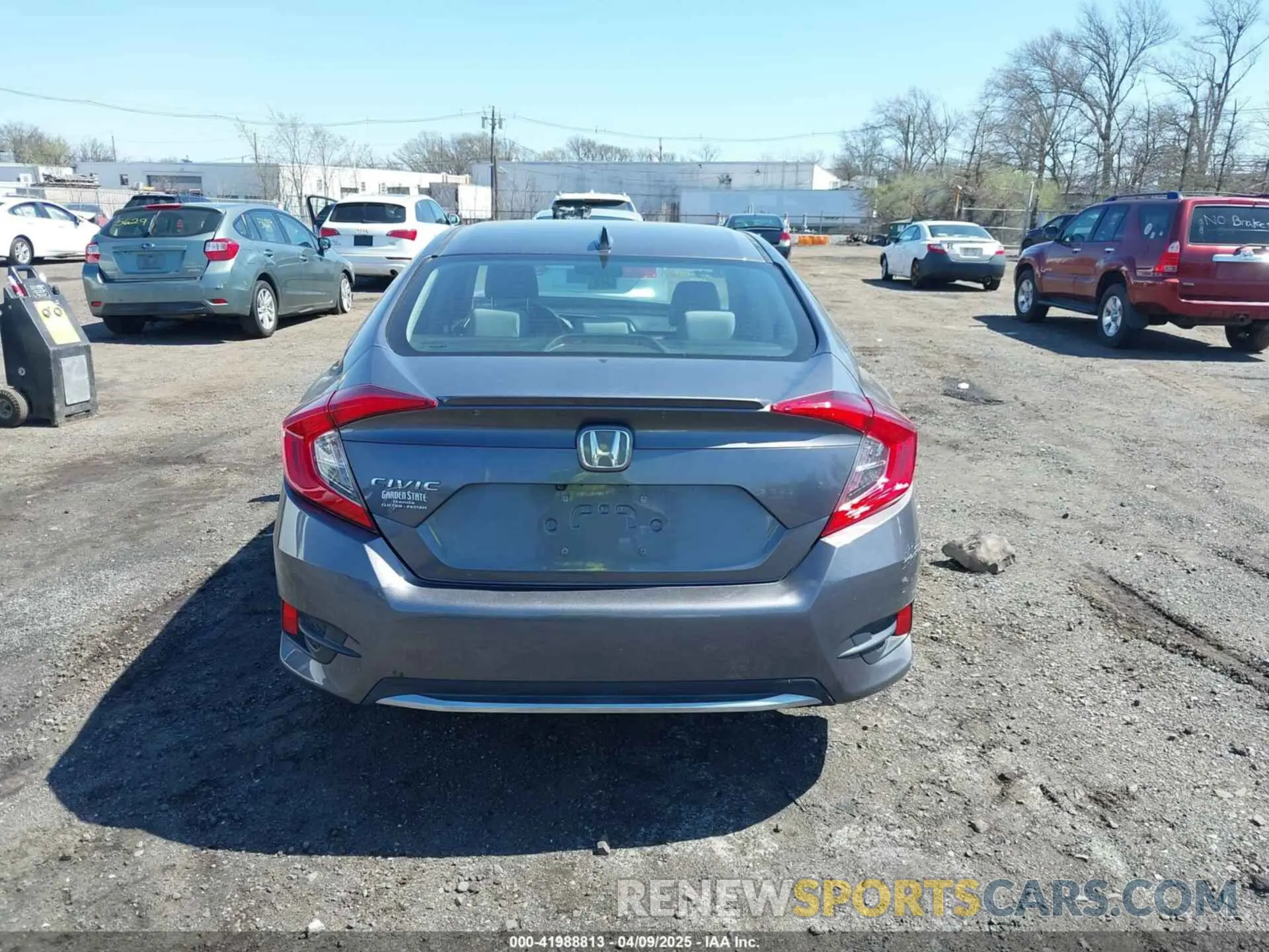 16 Photograph of a damaged car 19XFC1F38KE203074 HONDA CIVIC 2019