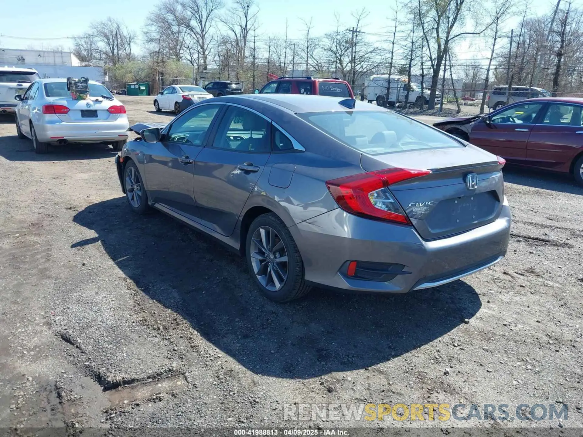 3 Photograph of a damaged car 19XFC1F38KE203074 HONDA CIVIC 2019