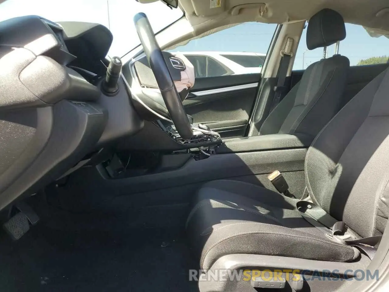 7 Photograph of a damaged car 19XFC1F38KE204953 HONDA CIVIC 2019