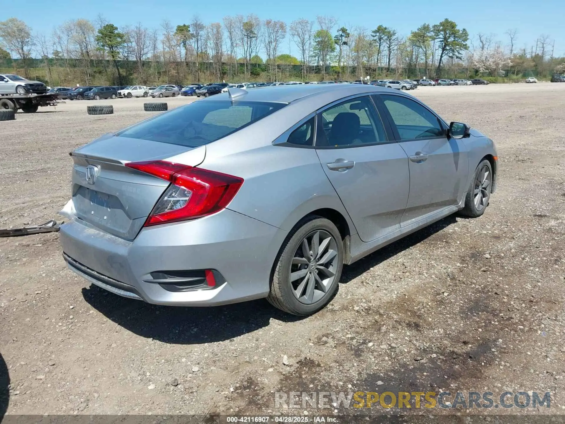 4 Photograph of a damaged car 19XFC1F38KE205228 HONDA CIVIC 2019