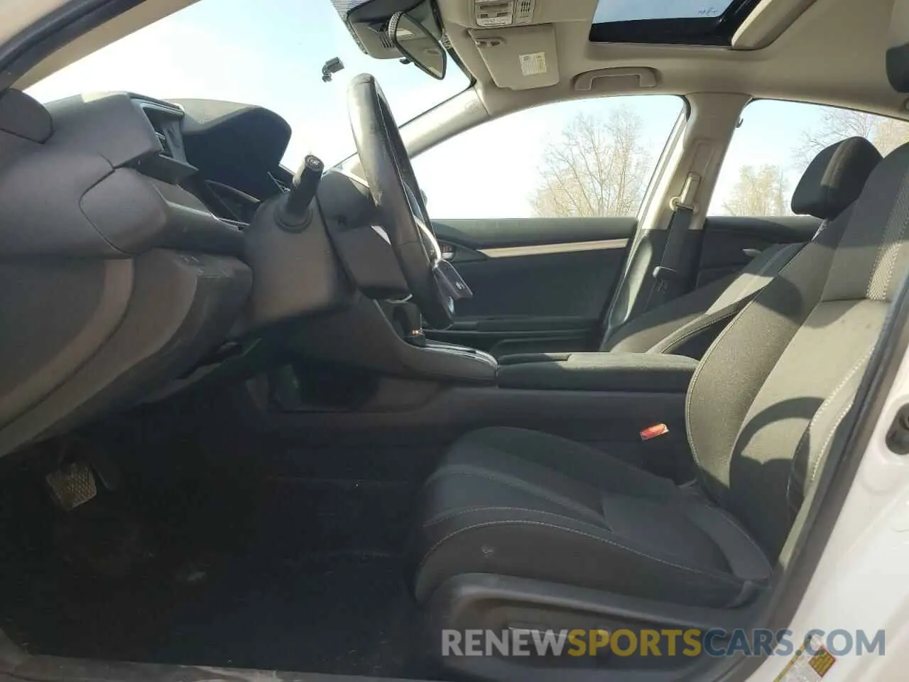 7 Photograph of a damaged car 19XFC1F38KE207335 HONDA CIVIC 2019