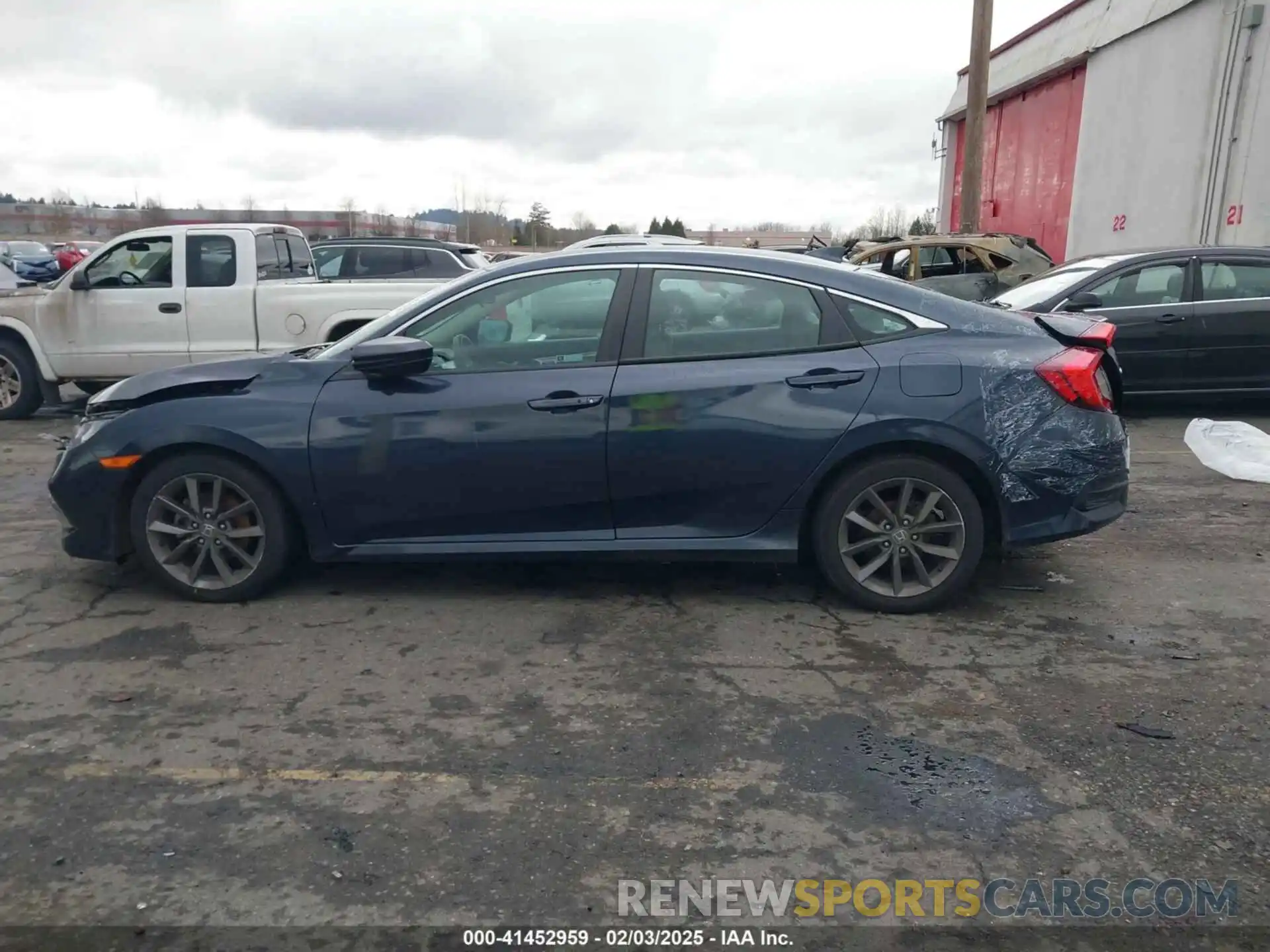 15 Photograph of a damaged car 19XFC1F38KE209912 HONDA CIVIC 2019