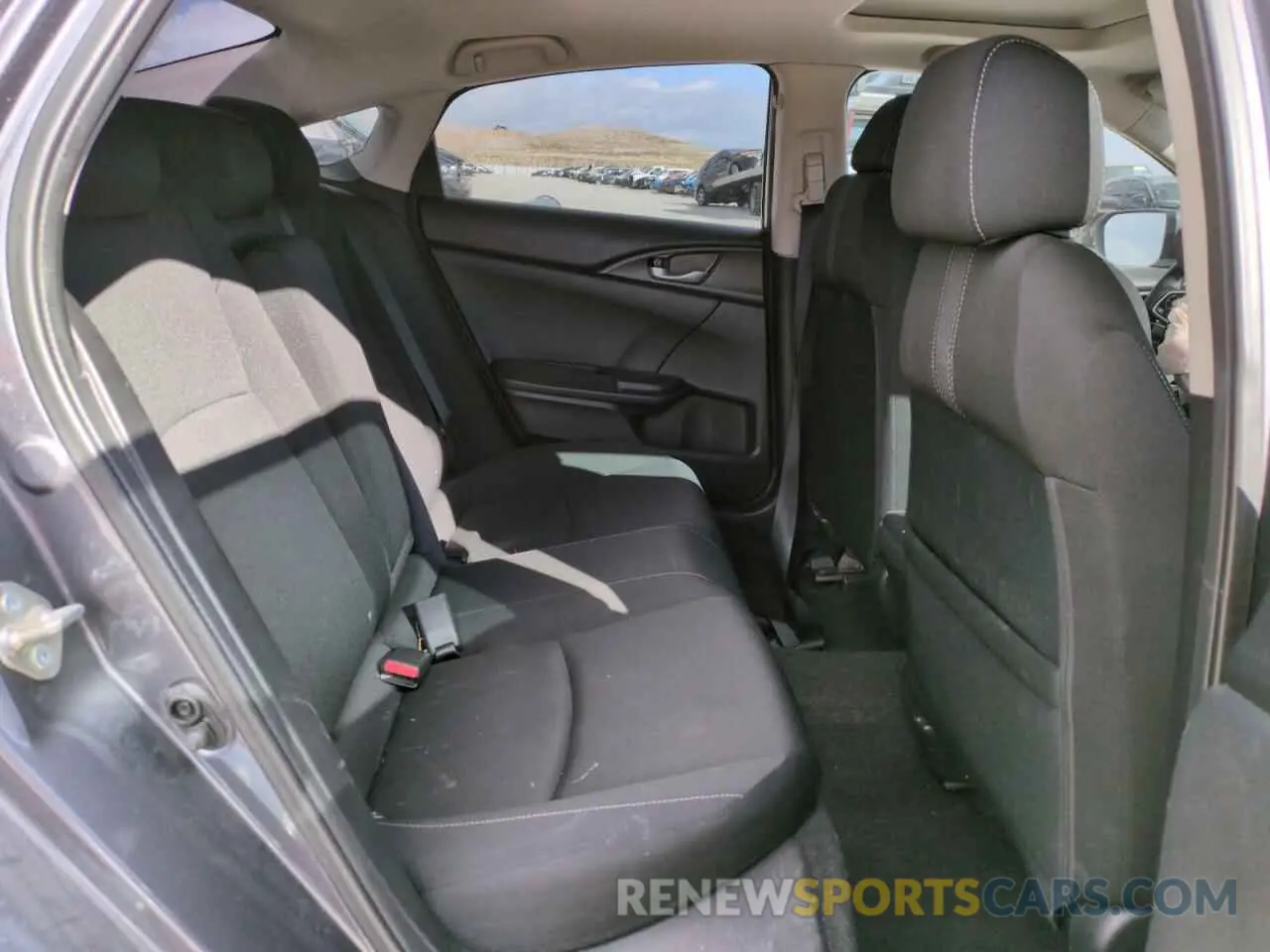 10 Photograph of a damaged car 19XFC1F38KE215239 HONDA CIVIC 2019
