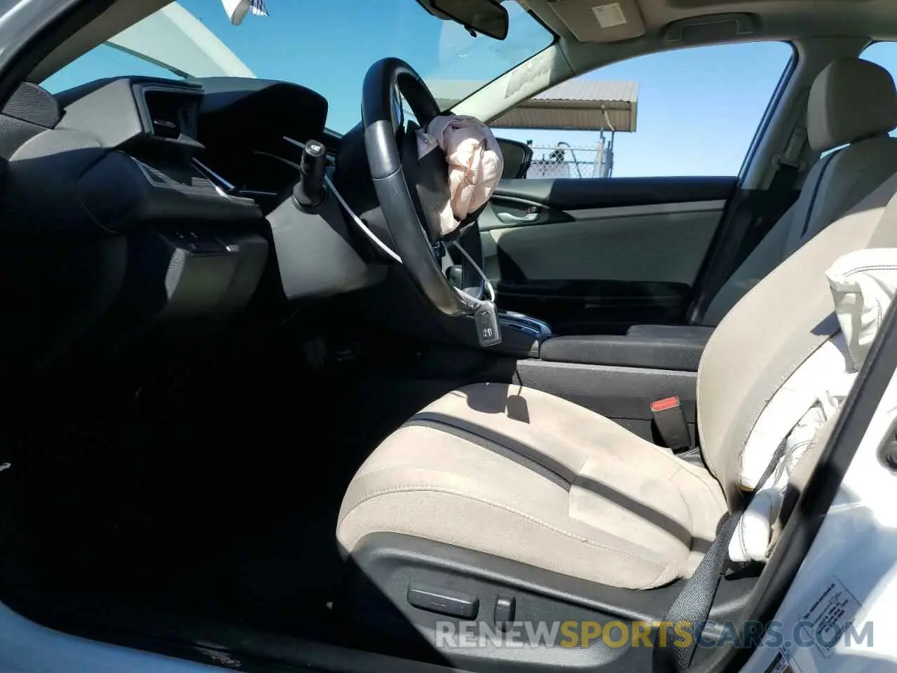 7 Photograph of a damaged car 19XFC1F39KE011162 HONDA CIVIC 2019