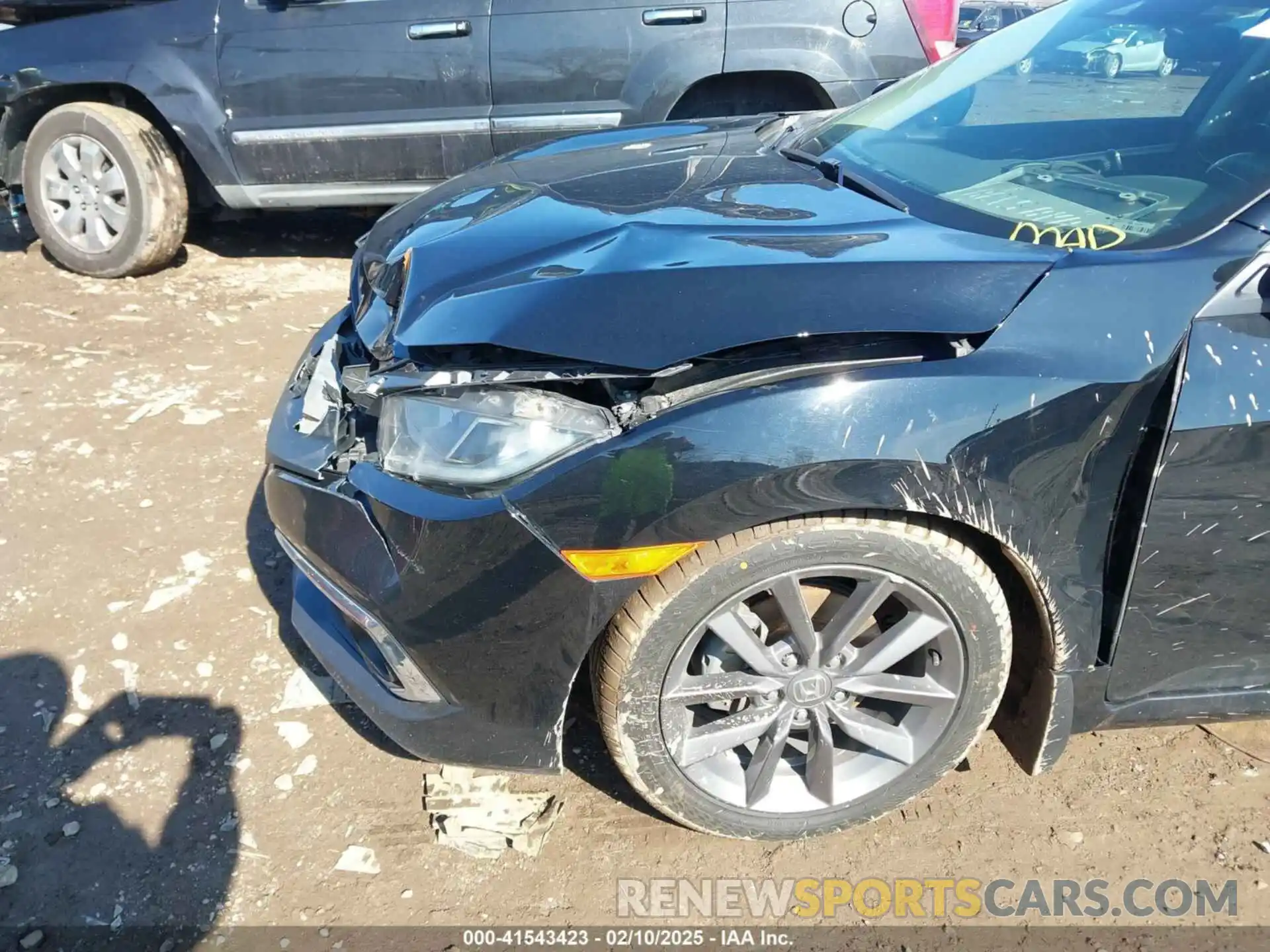 6 Photograph of a damaged car 19XFC1F3XKE000591 HONDA CIVIC 2019