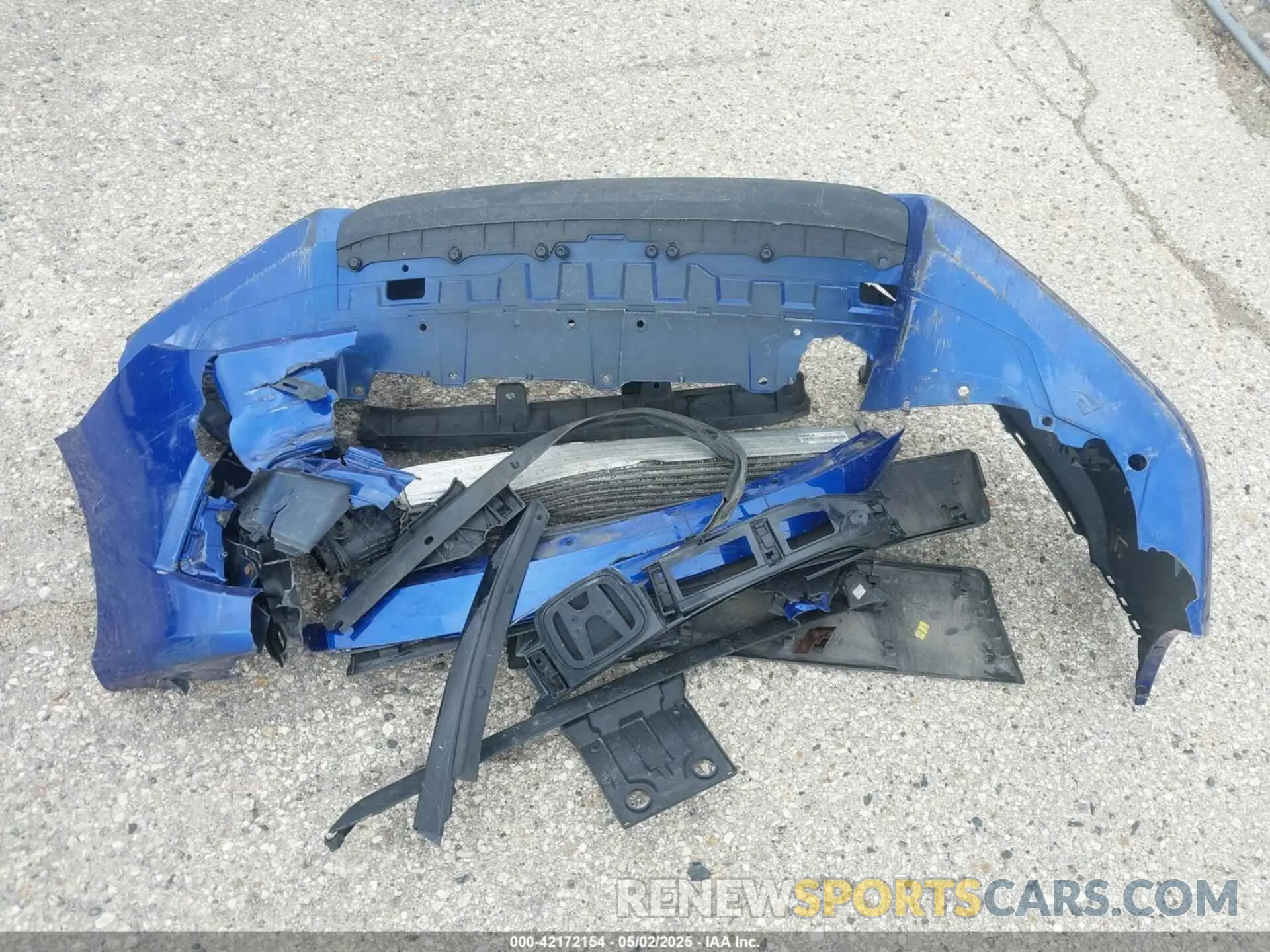 12 Photograph of a damaged car 19XFC1F3XKE002471 HONDA CIVIC 2019