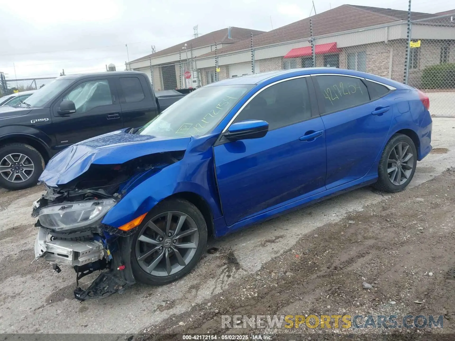 2 Photograph of a damaged car 19XFC1F3XKE002471 HONDA CIVIC 2019