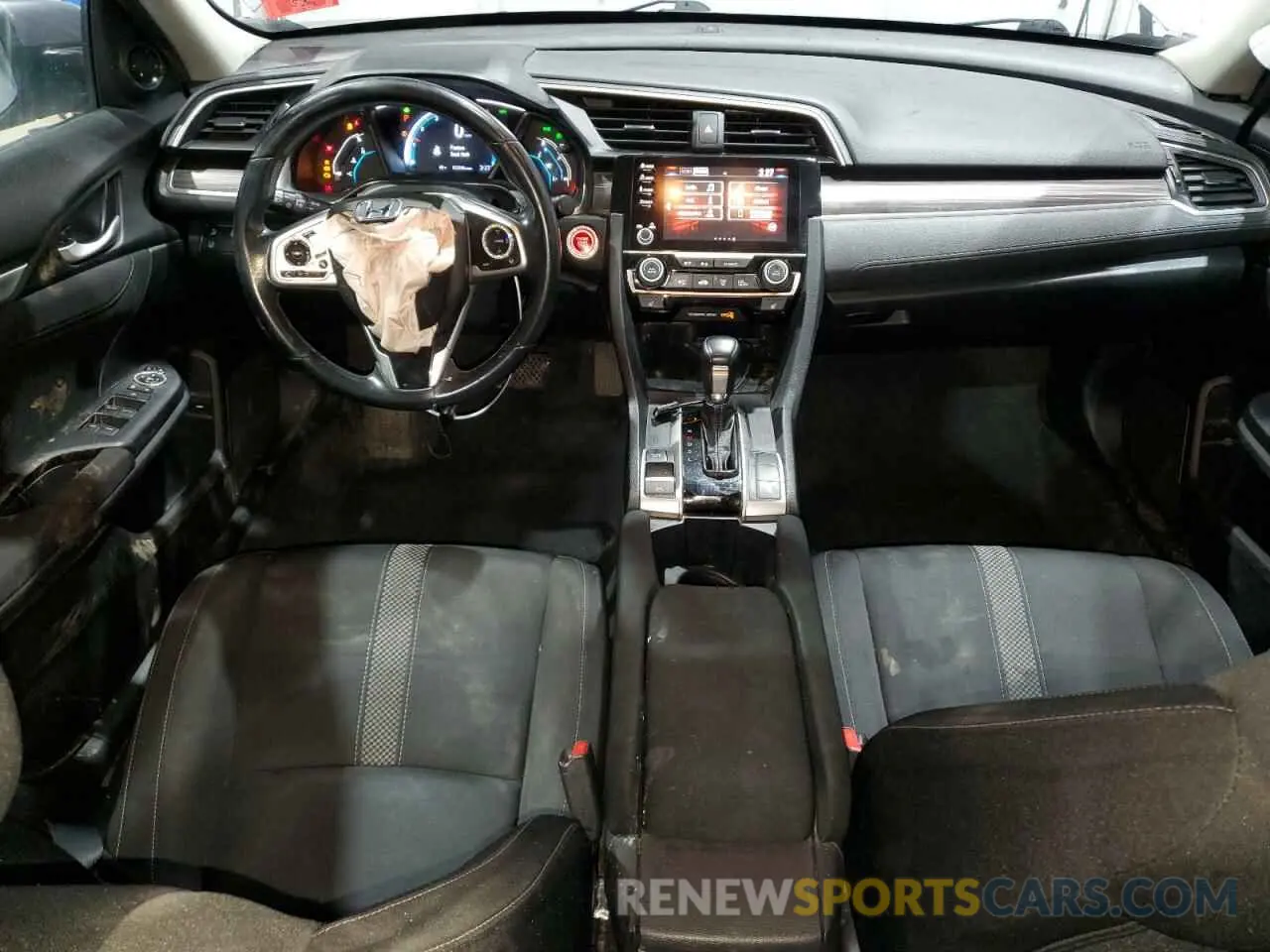 8 Photograph of a damaged car 19XFC1F3XKE004558 HONDA CIVIC 2019