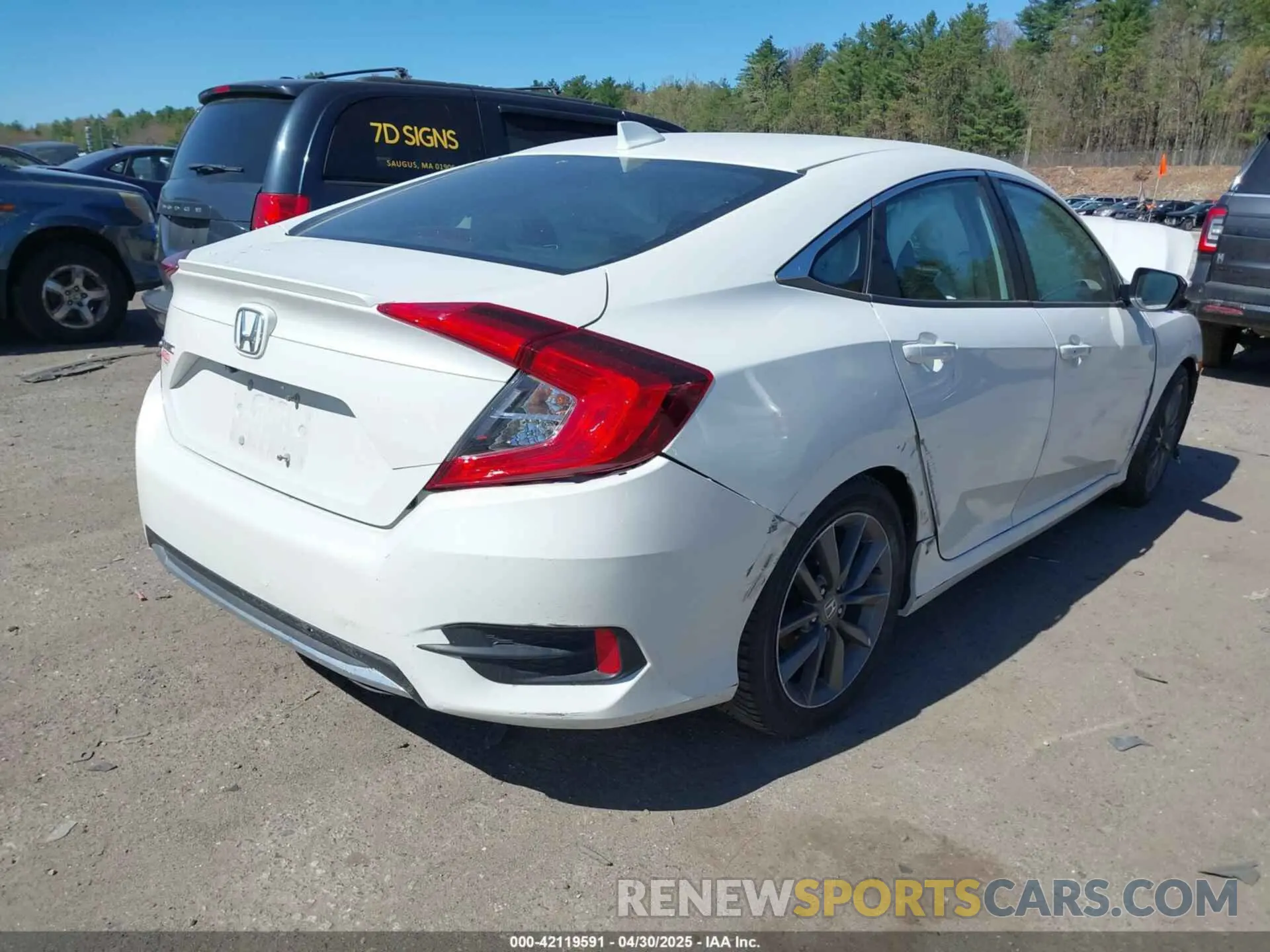 4 Photograph of a damaged car 19XFC1F3XKE006830 HONDA CIVIC 2019
