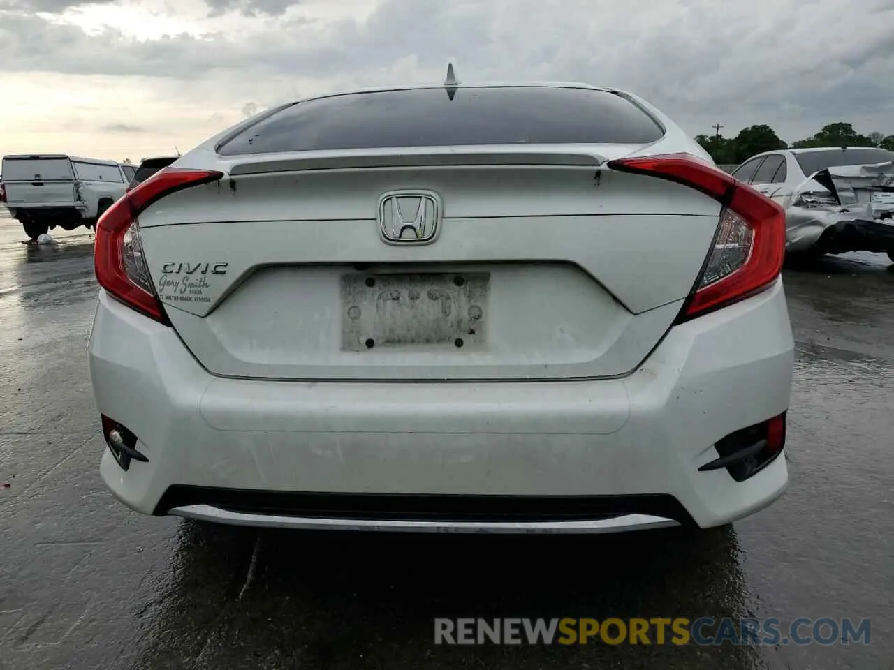 6 Photograph of a damaged car 19XFC1F3XKE018721 HONDA CIVIC 2019