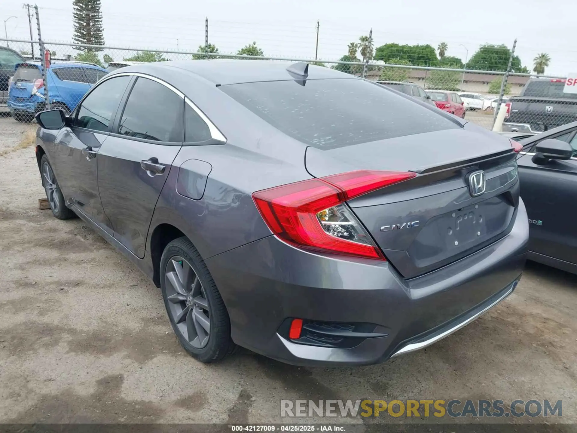 3 Photograph of a damaged car 19XFC1F3XKE211435 HONDA CIVIC 2019