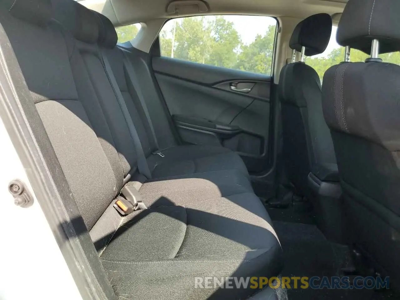 10 Photograph of a damaged car 19XFC1F3XKE214044 HONDA CIVIC 2019