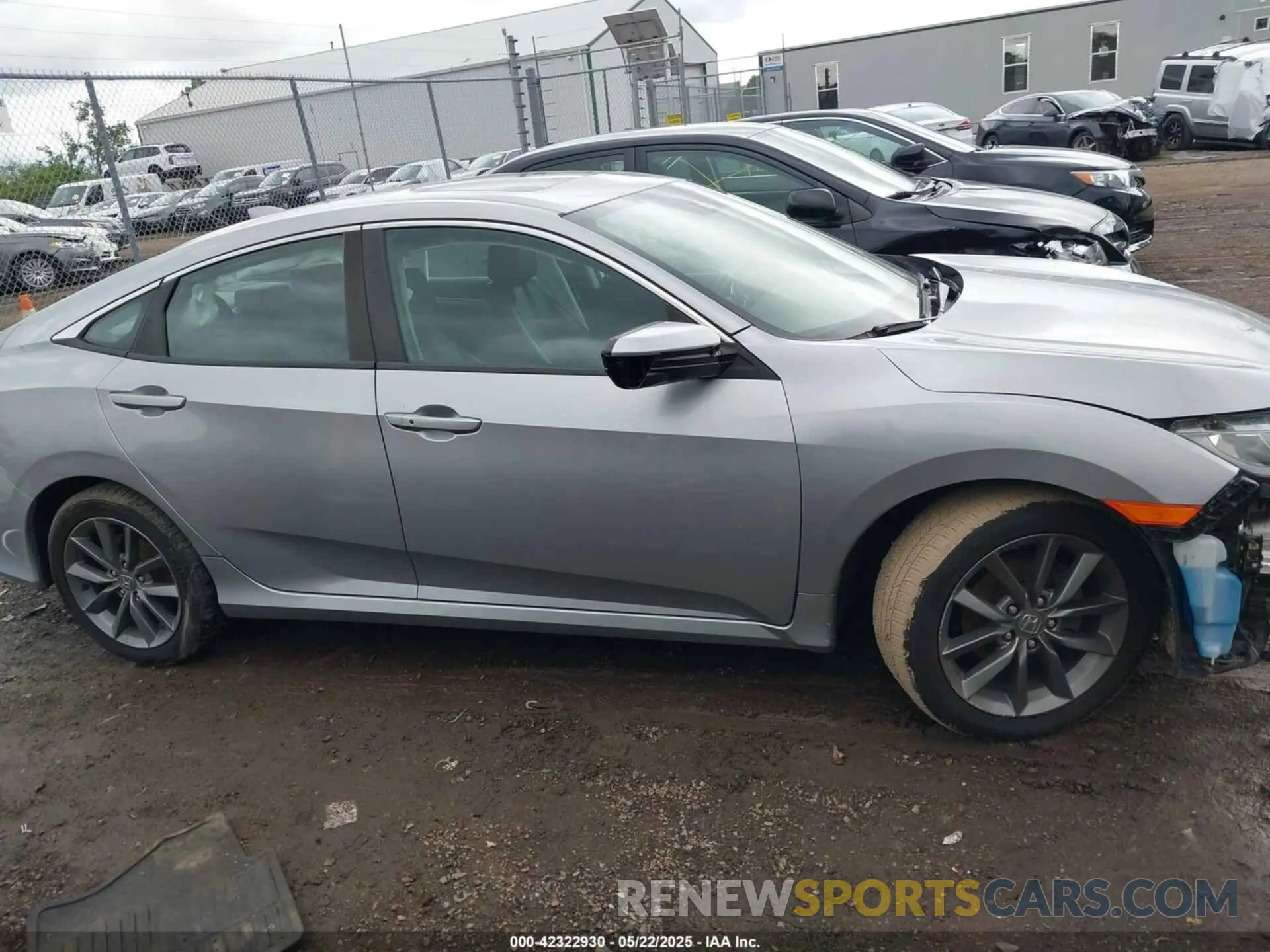 14 Photograph of a damaged car 19XFC1F70KE000277 HONDA CIVIC 2019