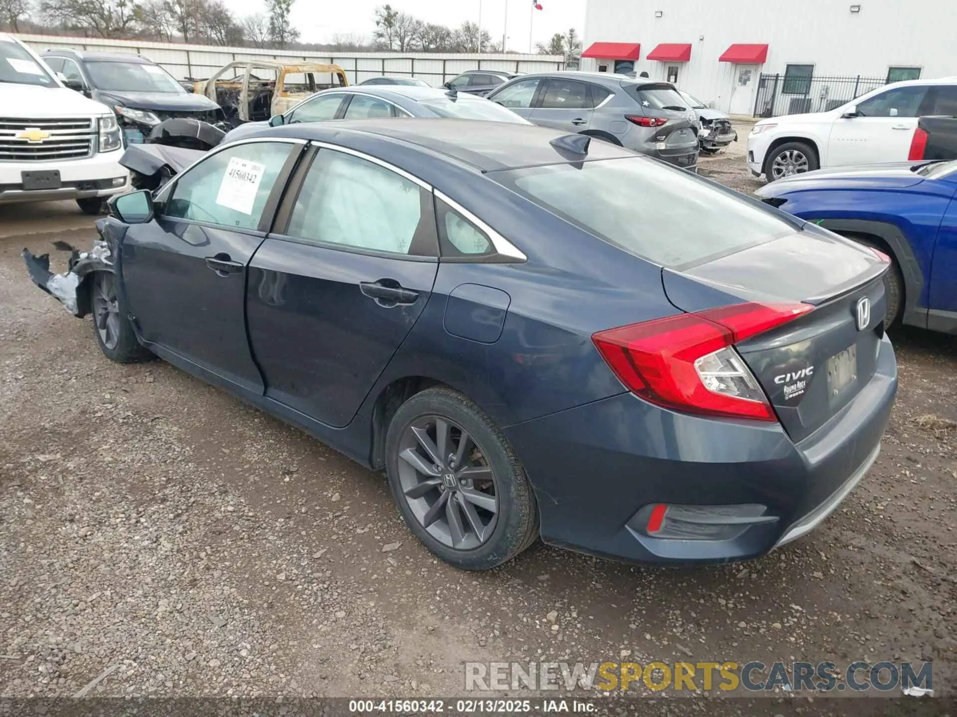 3 Photograph of a damaged car 19XFC1F70KE008427 HONDA CIVIC 2019
