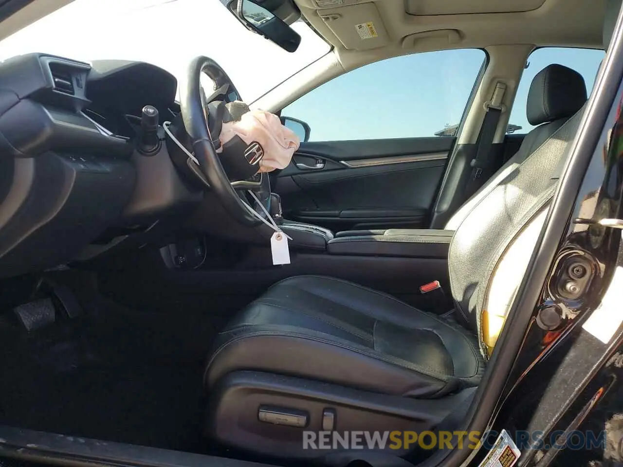 7 Photograph of a damaged car 19XFC1F70KE011067 HONDA CIVIC 2019