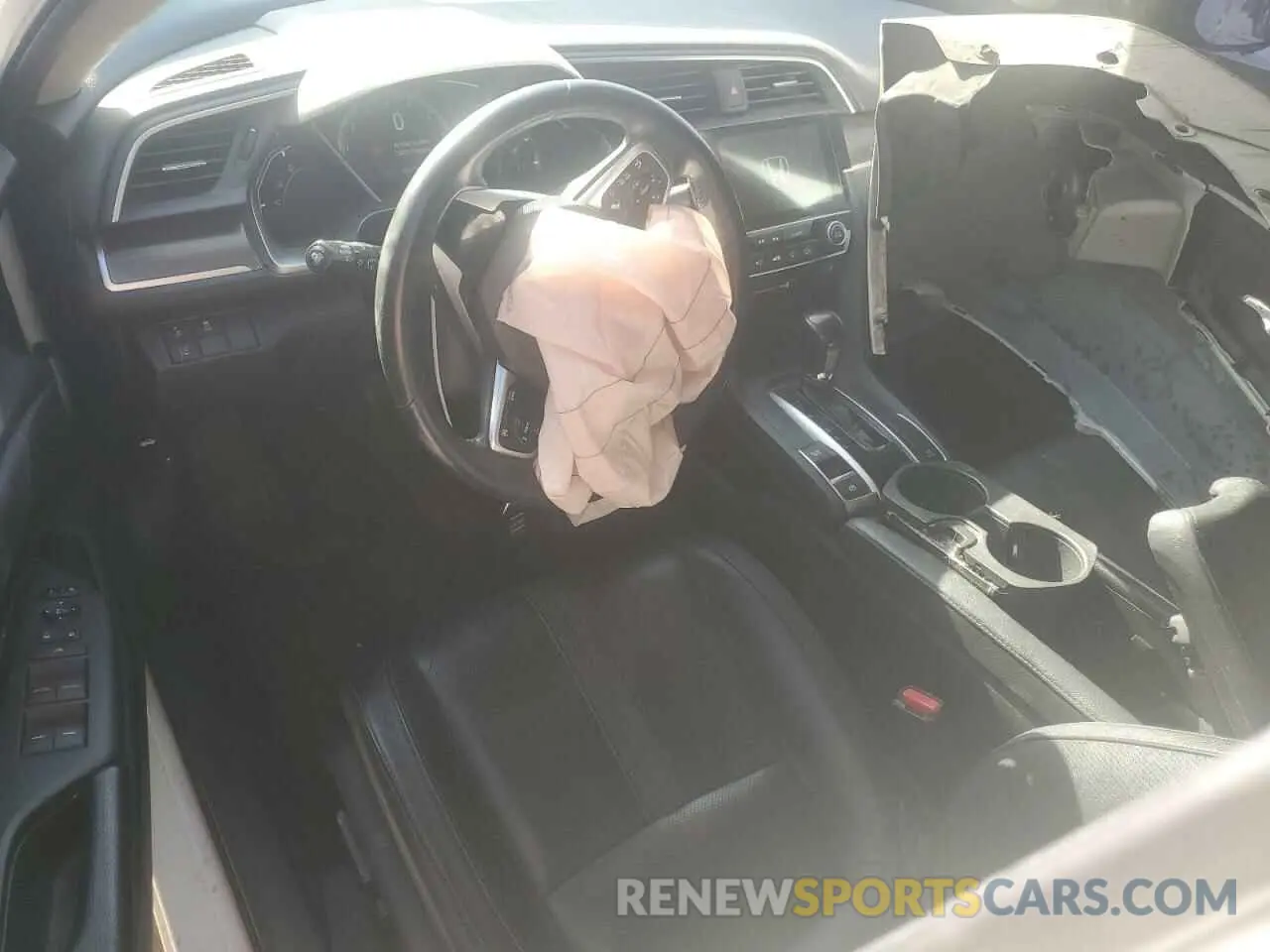8 Photograph of a damaged car 19XFC1F71KE017525 HONDA CIVIC 2019