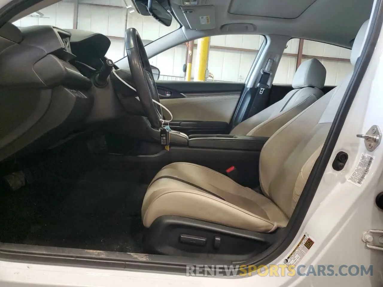 7 Photograph of a damaged car 19XFC1F71KE203937 HONDA CIVIC 2019