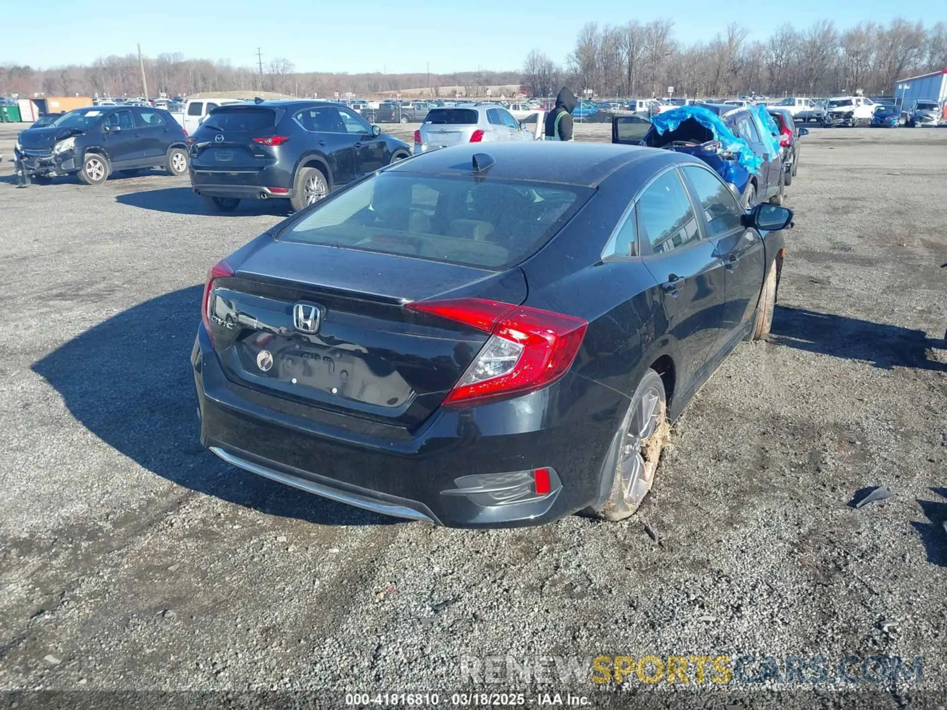 4 Photograph of a damaged car 19XFC1F73KE211652 HONDA CIVIC 2019