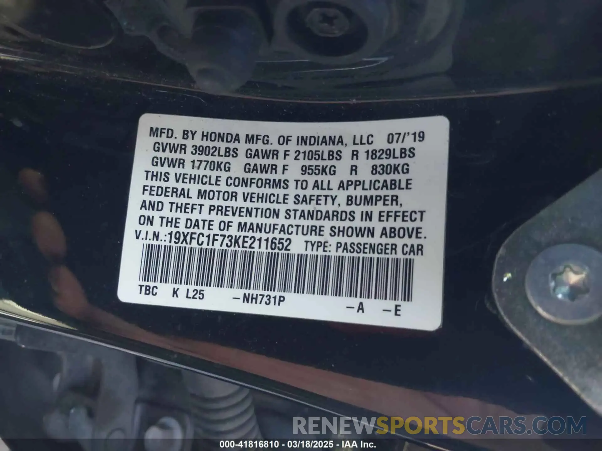 9 Photograph of a damaged car 19XFC1F73KE211652 HONDA CIVIC 2019