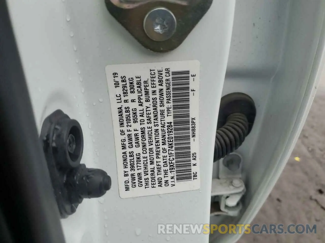 12 Photograph of a damaged car 19XFC1F74KE019284 HONDA CIVIC 2019
