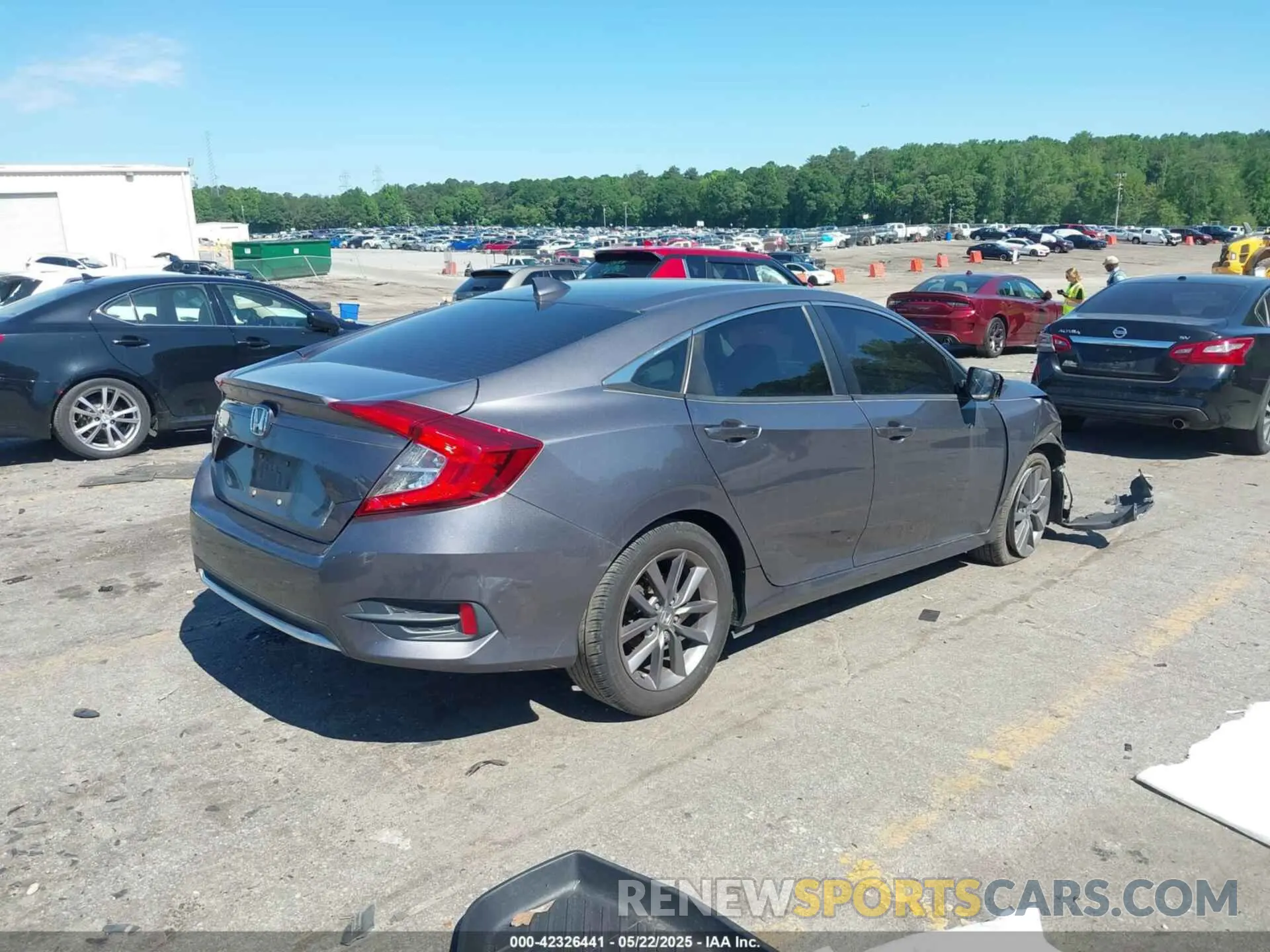 4 Photograph of a damaged car 19XFC1F78KE207502 HONDA CIVIC 2019