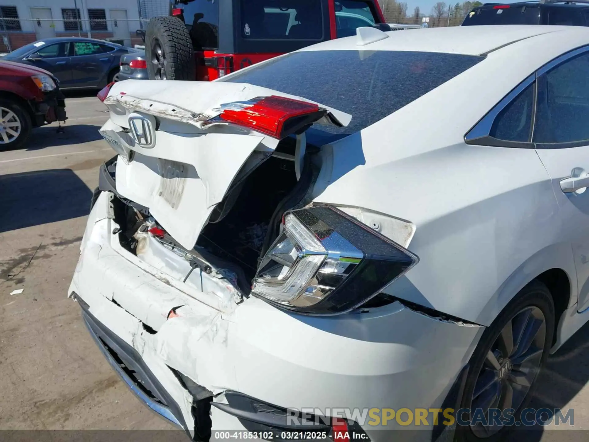 17 Photograph of a damaged car 19XFC1F79KE001976 HONDA CIVIC 2019