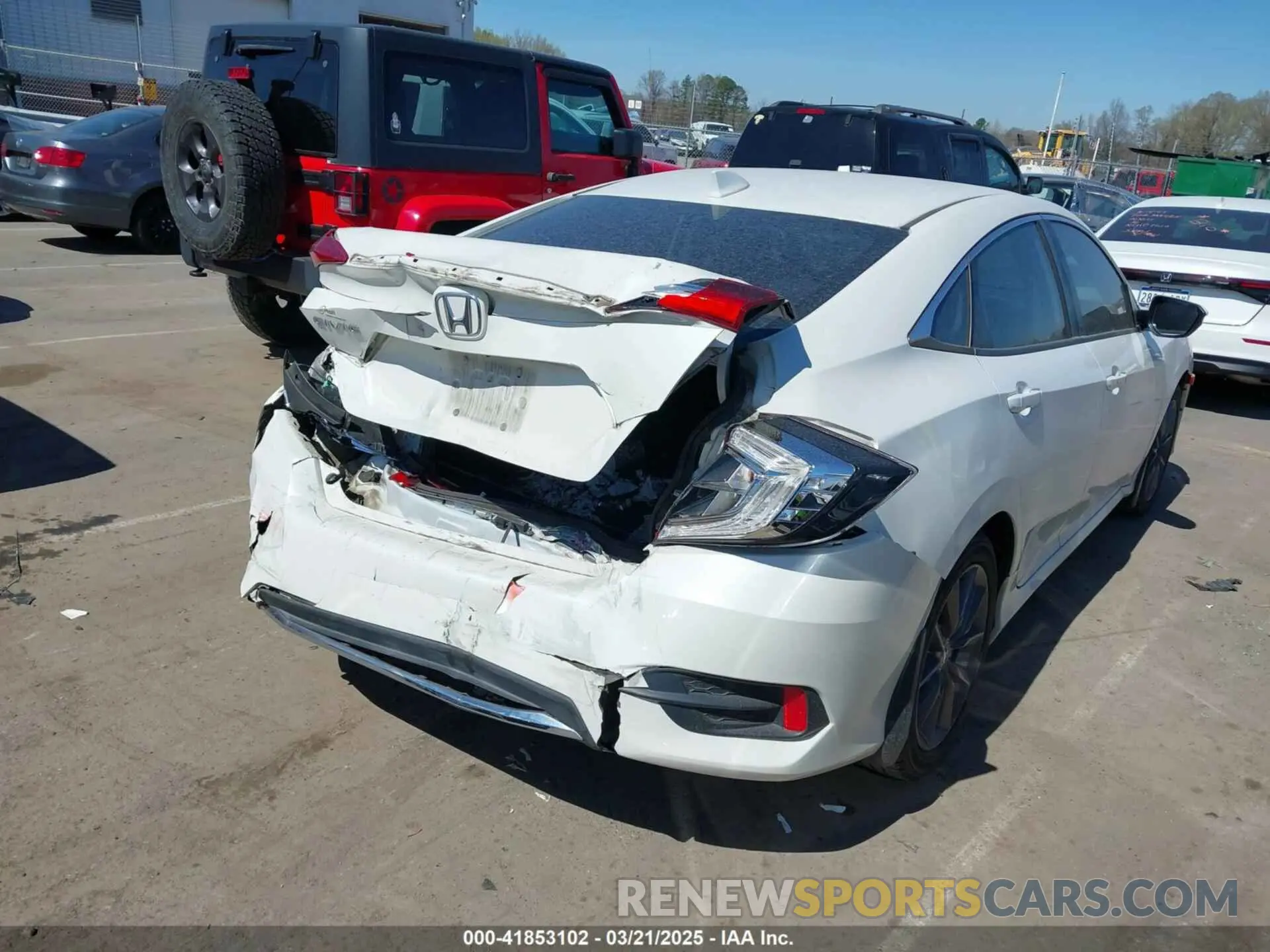 4 Photograph of a damaged car 19XFC1F79KE001976 HONDA CIVIC 2019