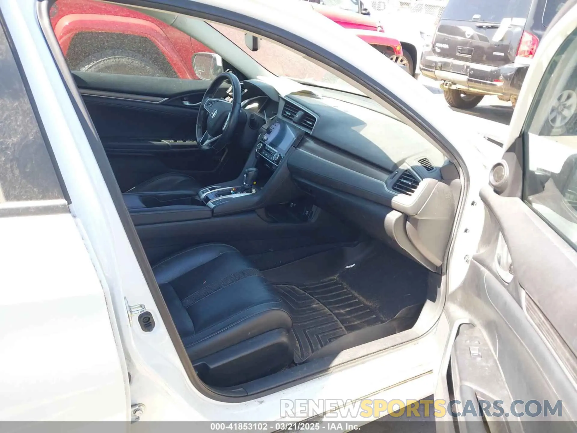 5 Photograph of a damaged car 19XFC1F79KE001976 HONDA CIVIC 2019