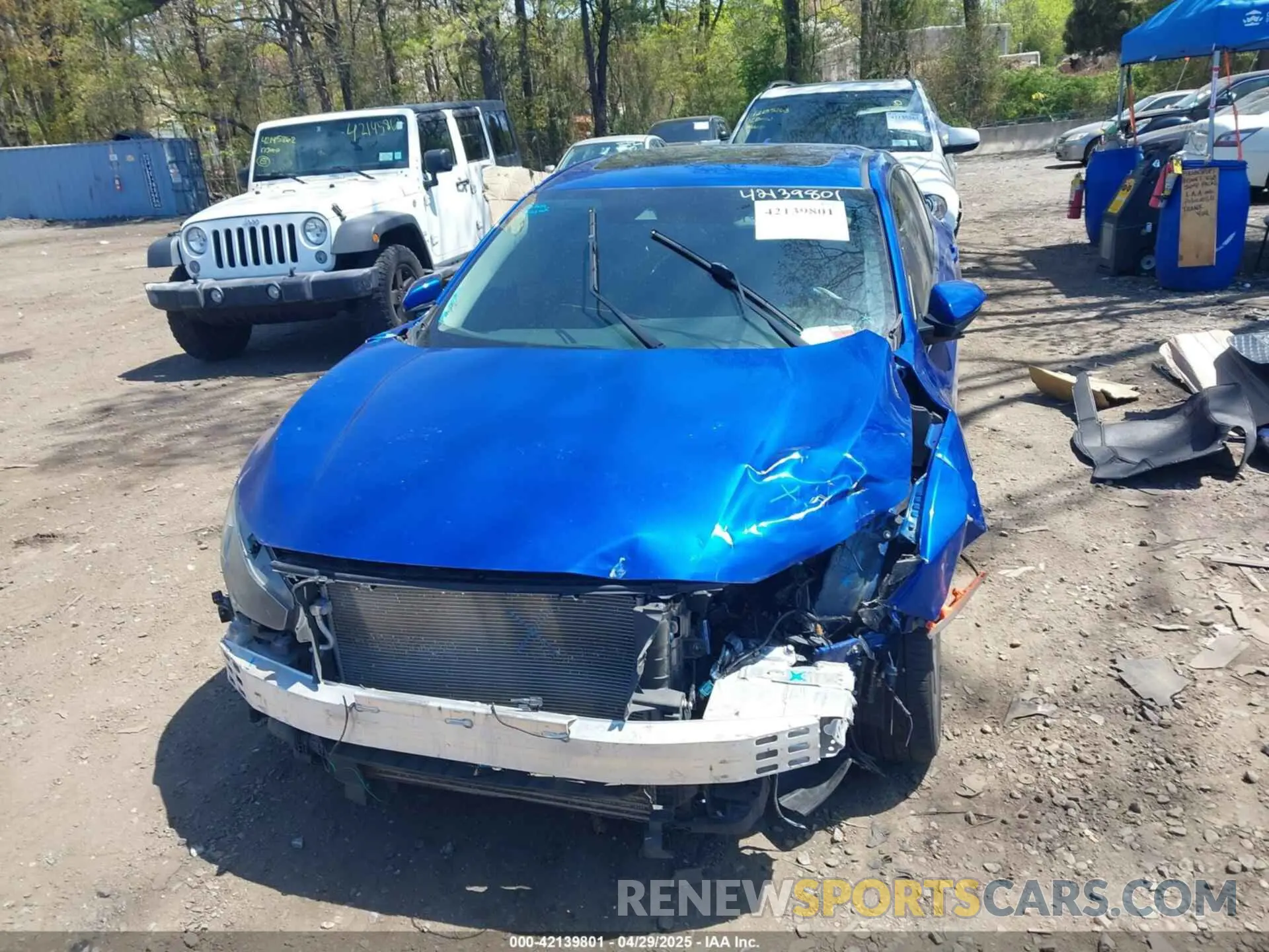 12 Photograph of a damaged car 19XFC1F79KE205273 HONDA CIVIC 2019