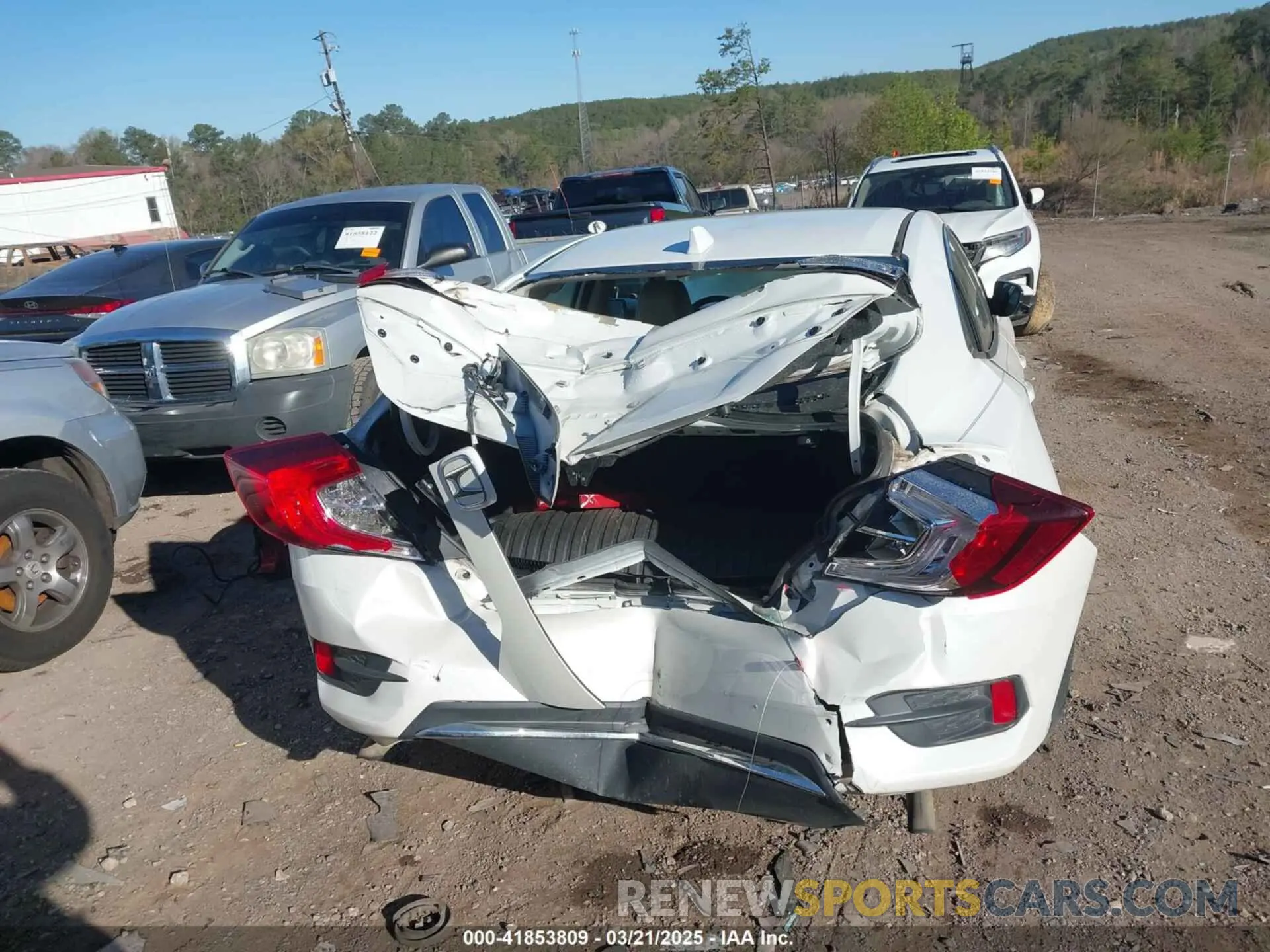 16 Photograph of a damaged car 19XFC1F7XKE005969 HONDA CIVIC 2019