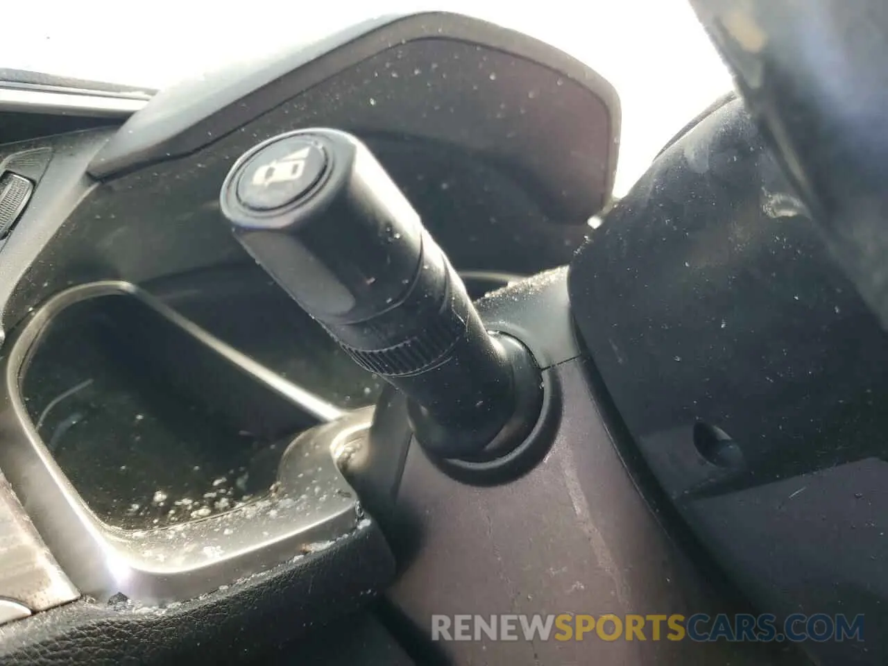 9 Photograph of a damaged car 19XFC1F7XKE010329 HONDA CIVIC 2019