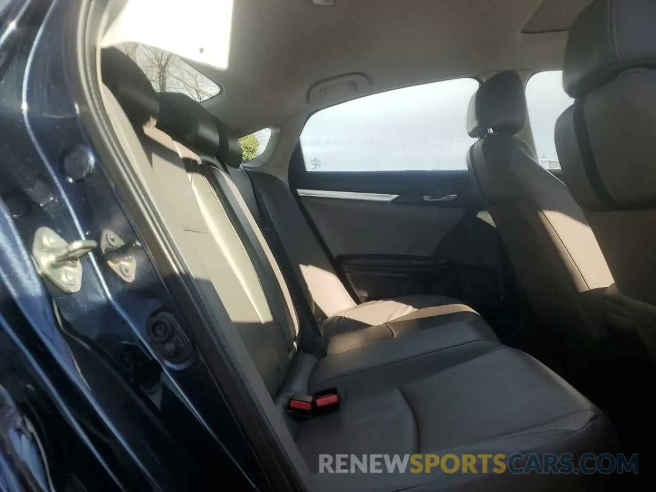 10 Photograph of a damaged car 19XFC1F7XKE017149 HONDA CIVIC 2019