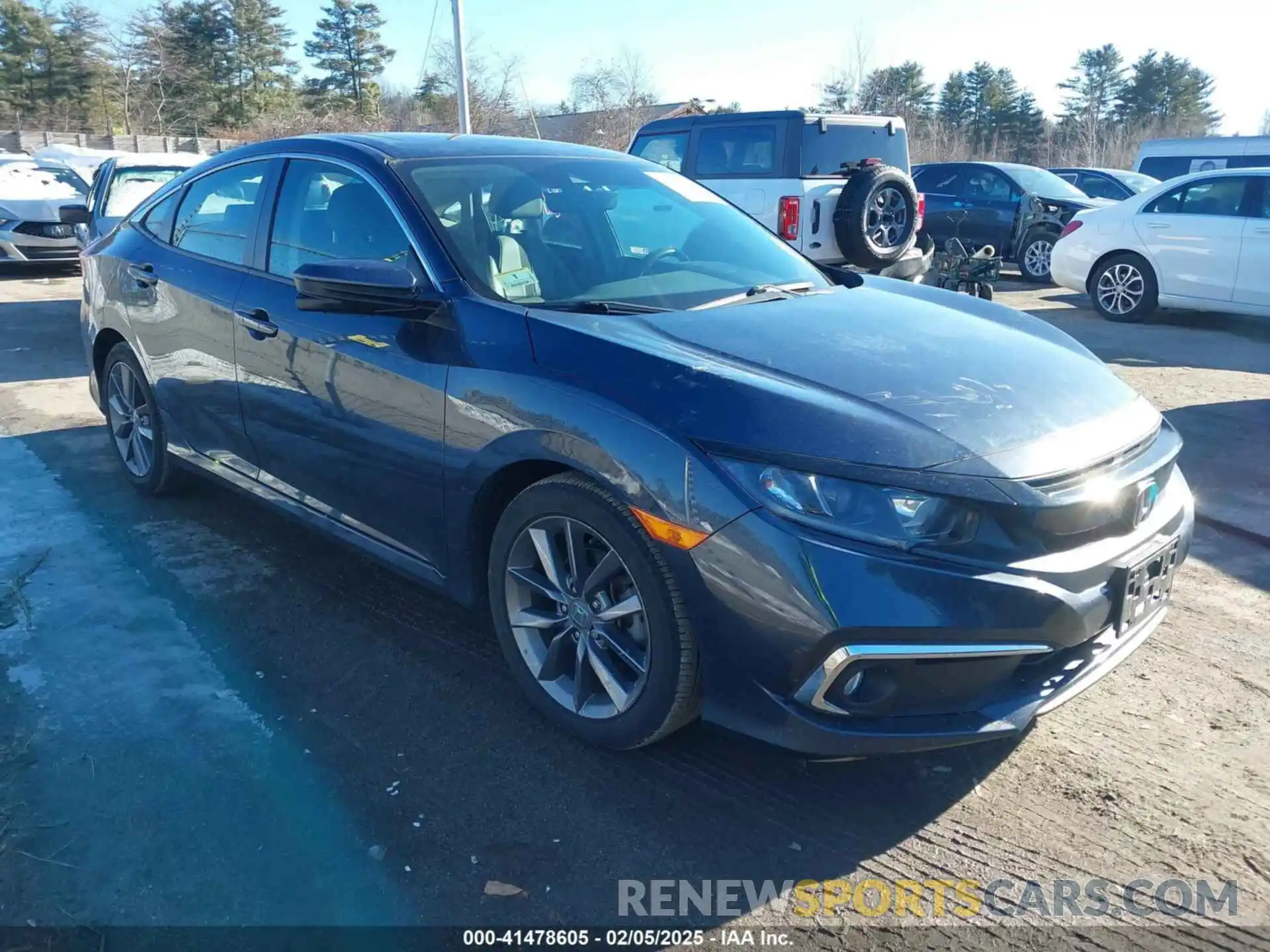 1 Photograph of a damaged car 19XFC1F7XKE216640 HONDA CIVIC 2019