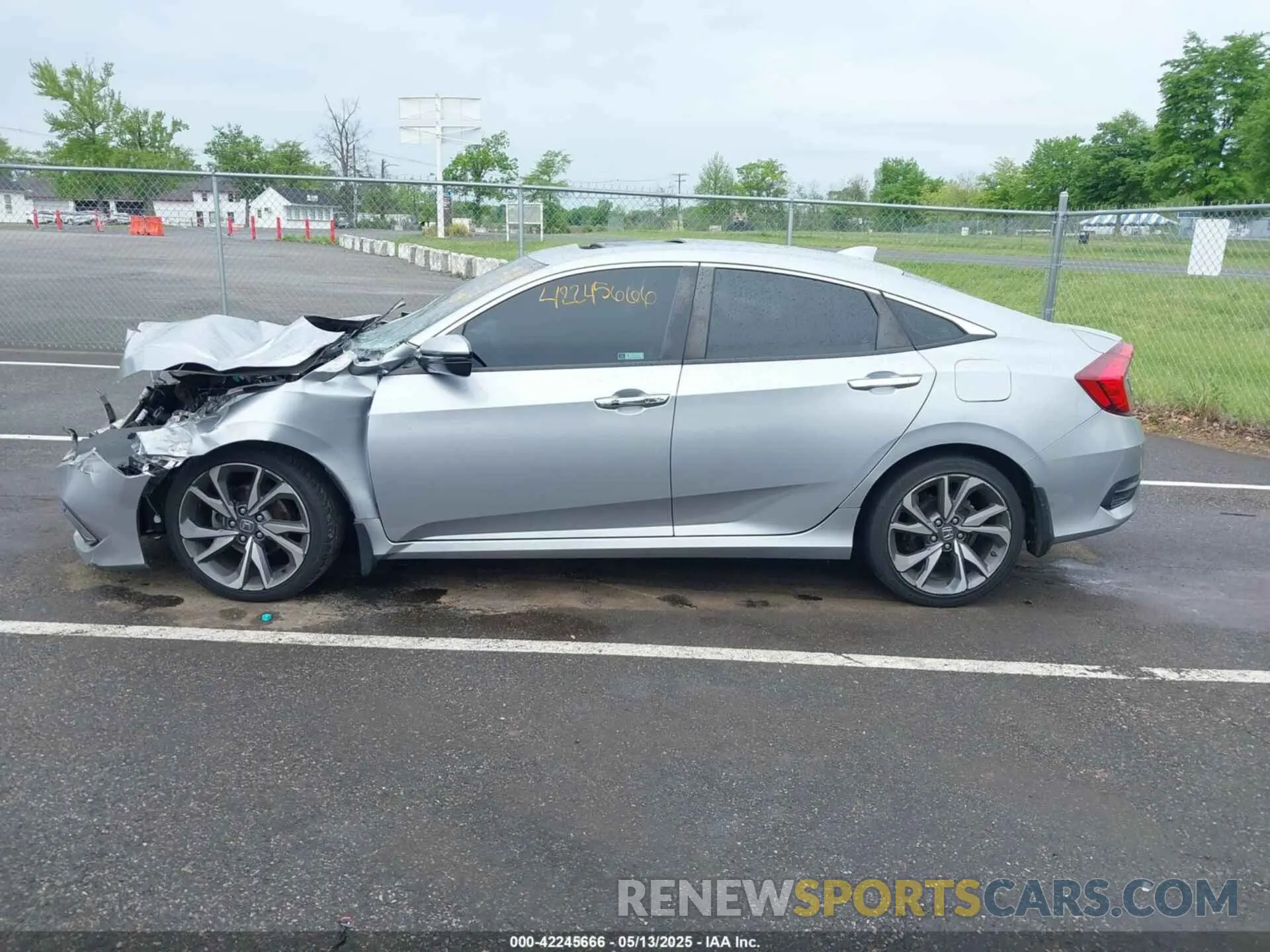 14 Photograph of a damaged car 19XFC1F91KE202367 HONDA CIVIC 2019