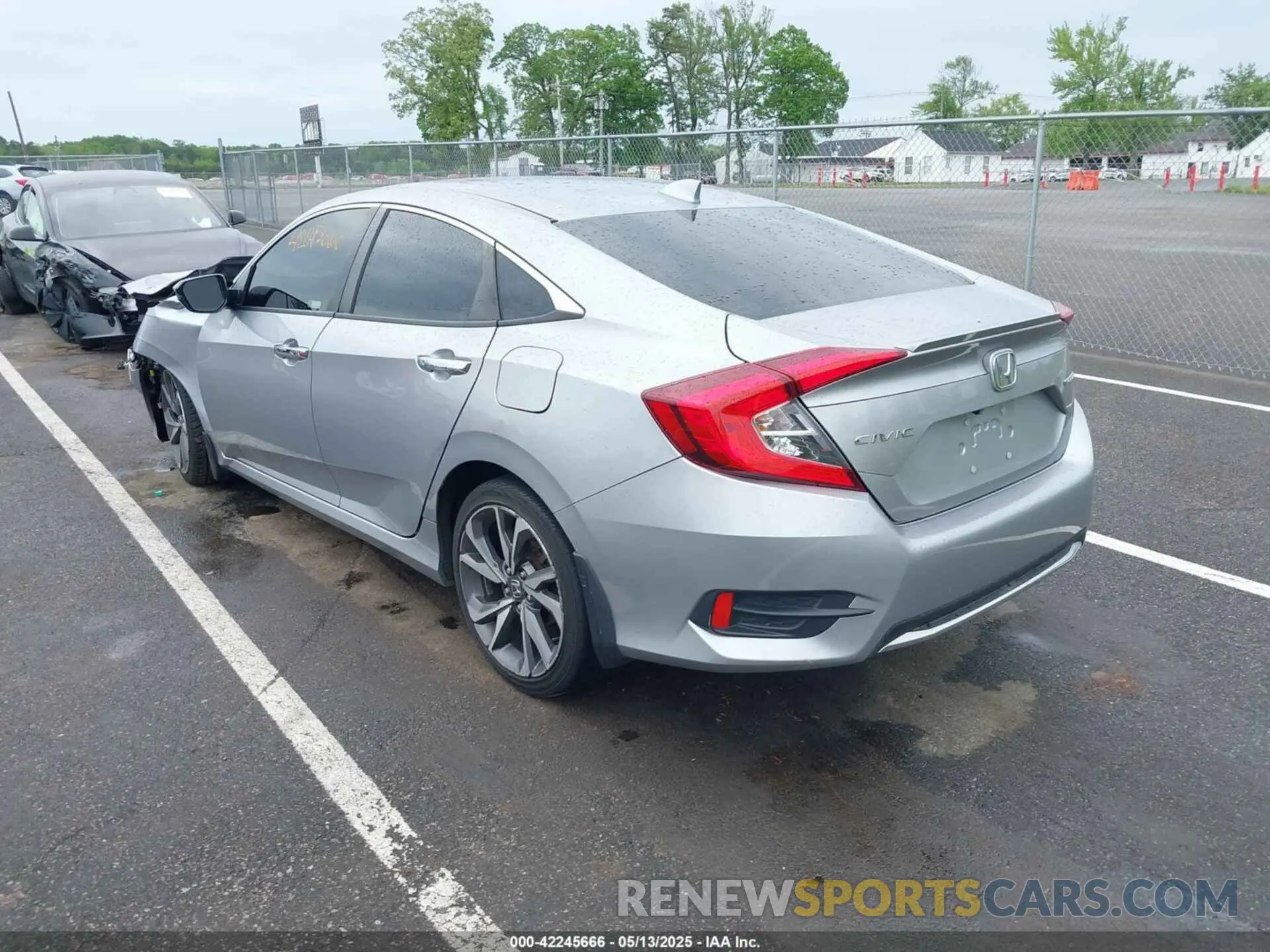 3 Photograph of a damaged car 19XFC1F91KE202367 HONDA CIVIC 2019