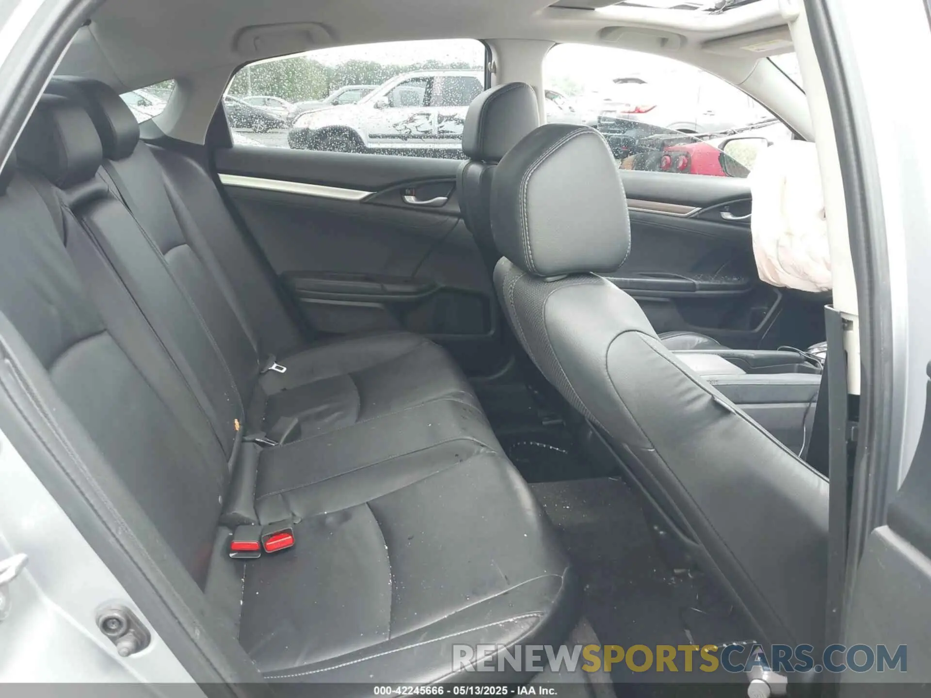 8 Photograph of a damaged car 19XFC1F91KE202367 HONDA CIVIC 2019