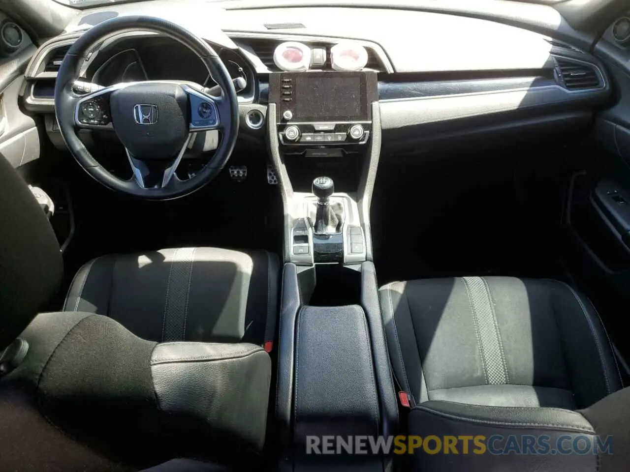 8 Photograph of a damaged car 19XFC2E83KE007210 HONDA CIVIC 2019