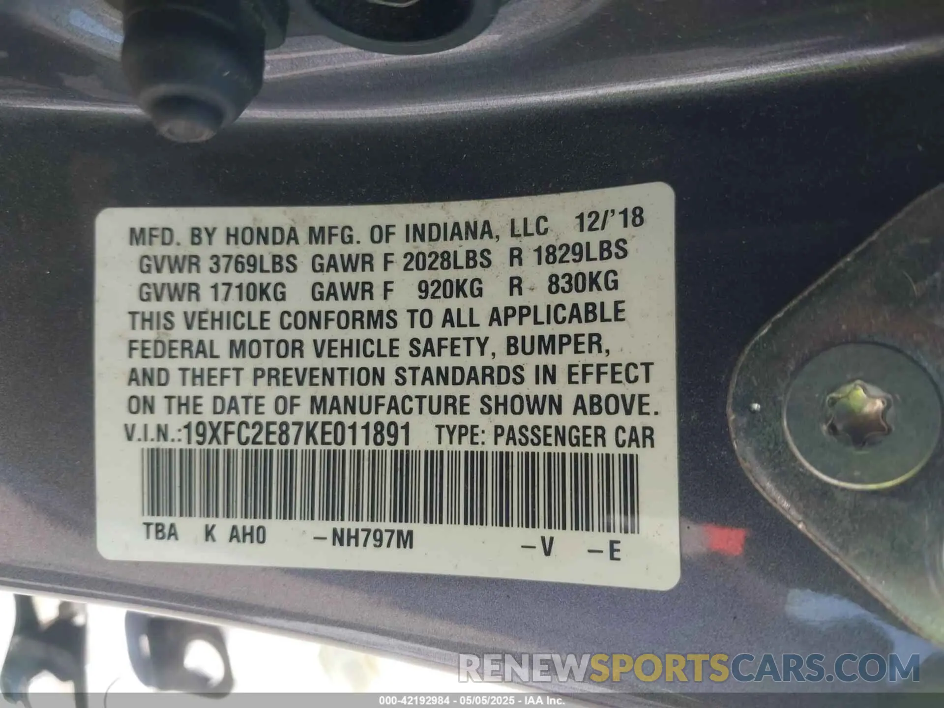 9 Photograph of a damaged car 19XFC2E87KE011891 HONDA CIVIC 2019