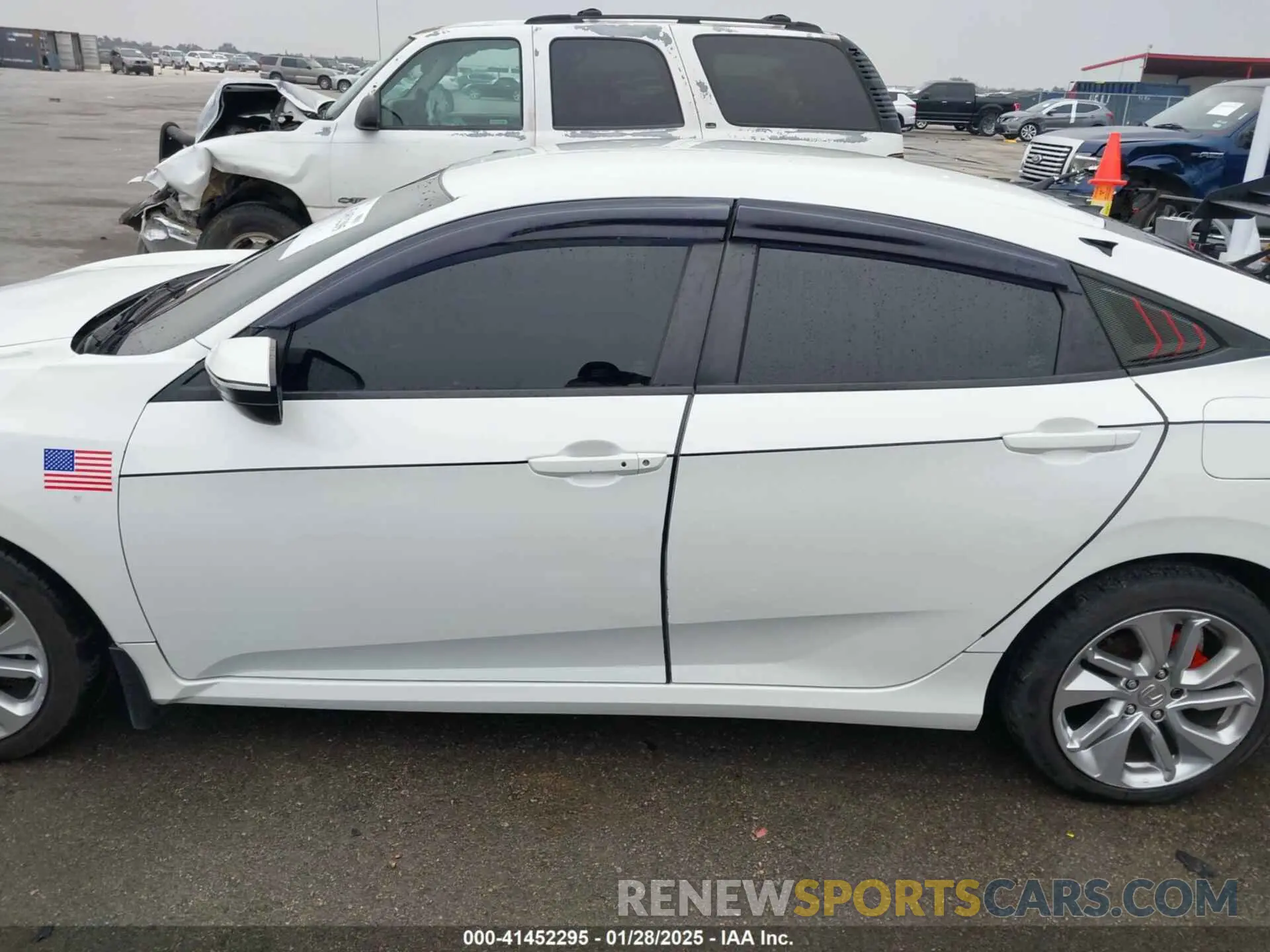 14 Photograph of a damaged car 19XFC2E87KE021501 HONDA CIVIC 2019
