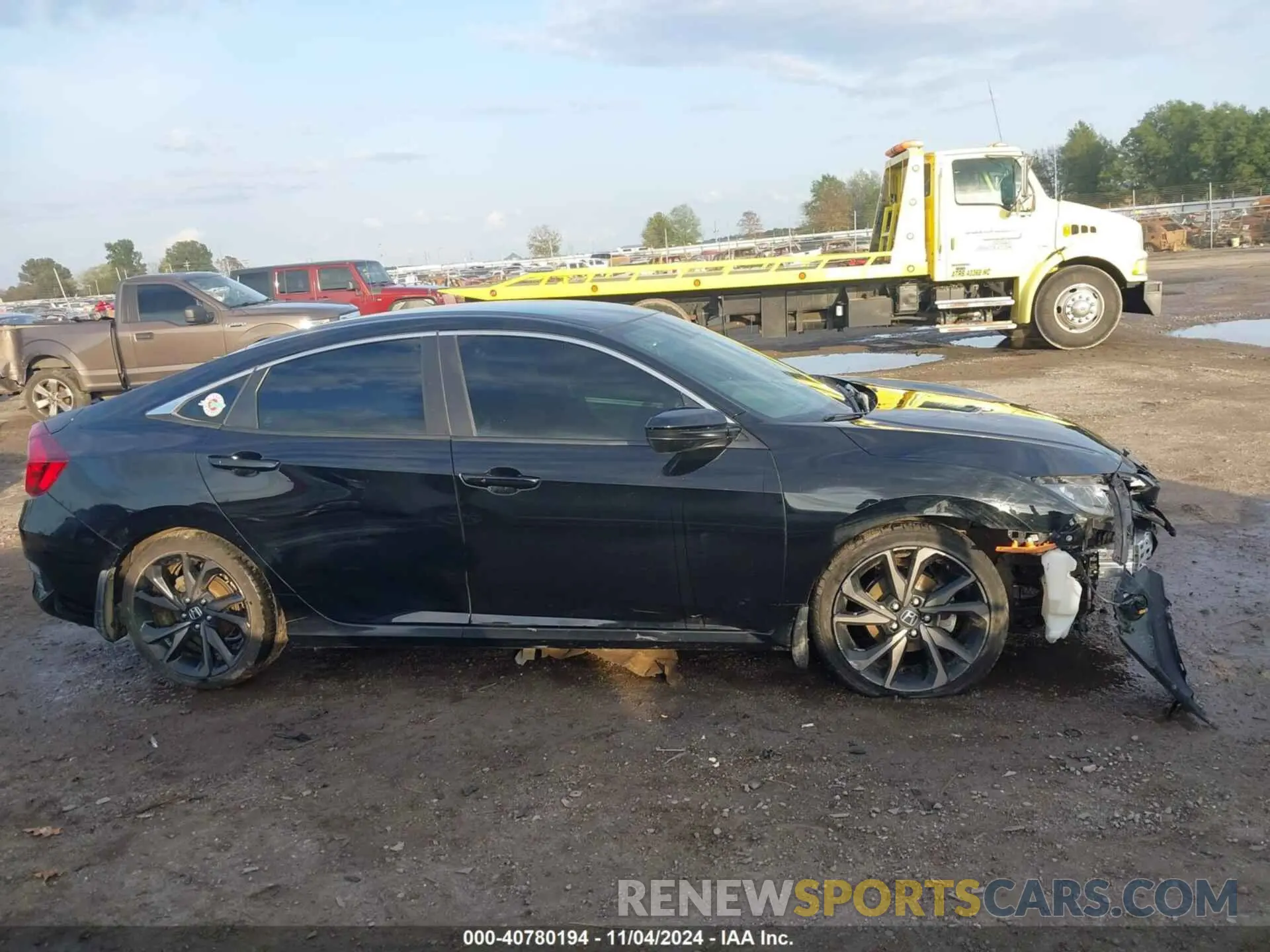 13 Photograph of a damaged car 19XFC2E87KE044373 HONDA CIVIC 2019